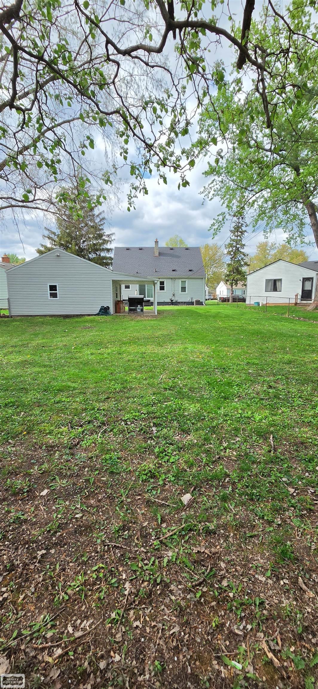 1589 Hampton Drive, Mount Clemens, MI, 48043