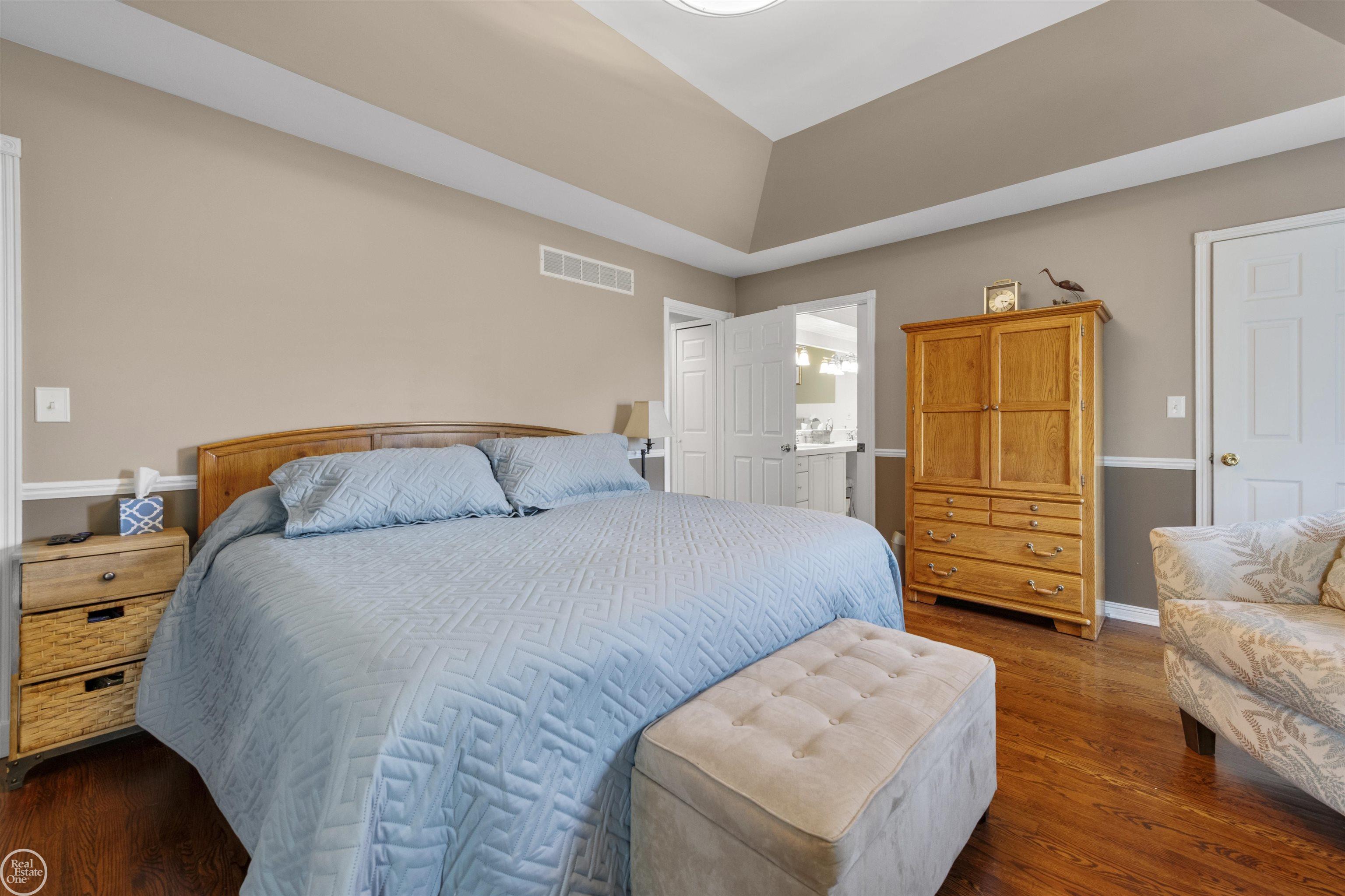 15790 Farmview Court, Fraser, MI, 48026