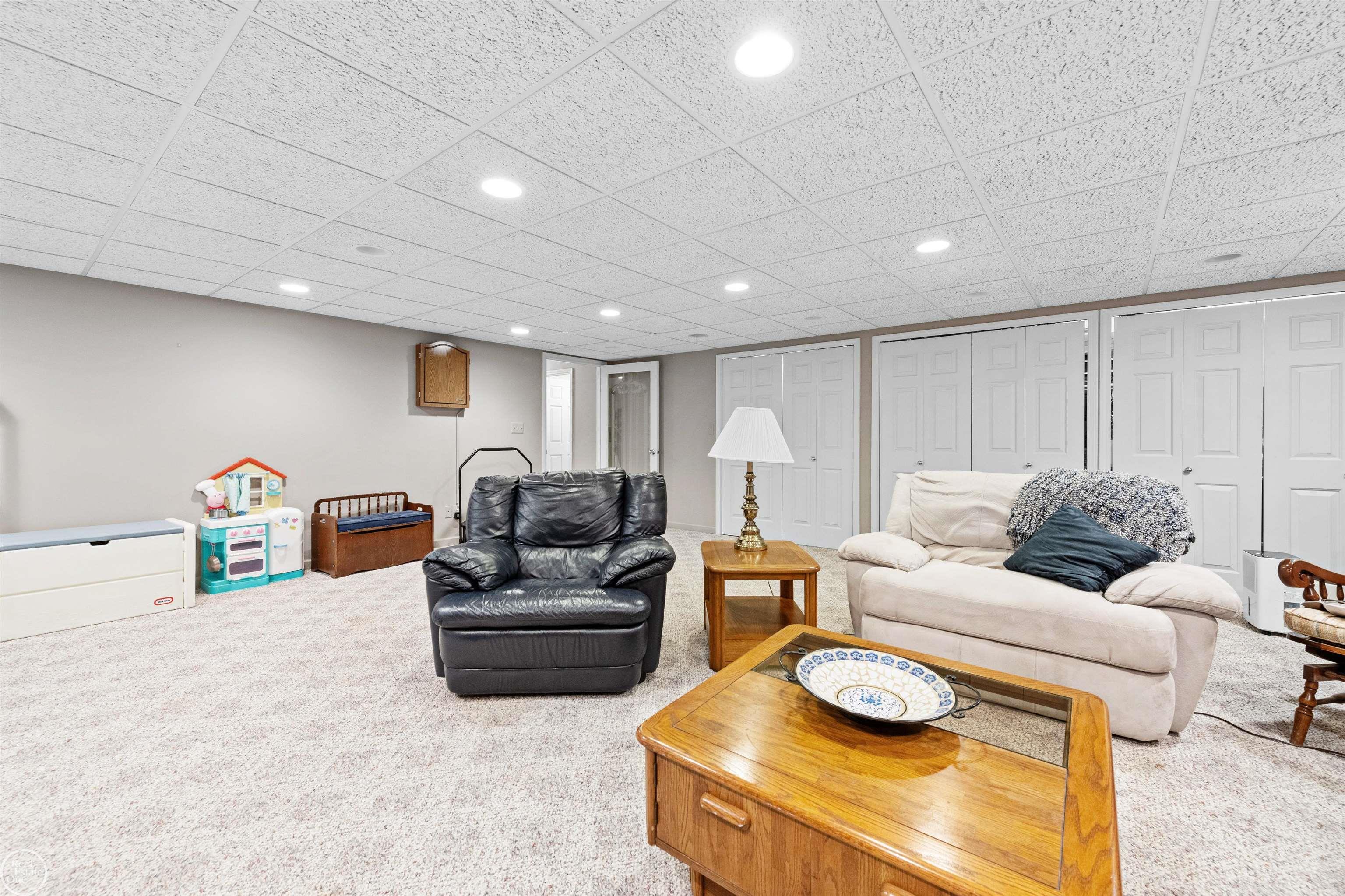 15790 Farmview Court, Fraser, MI, 48026