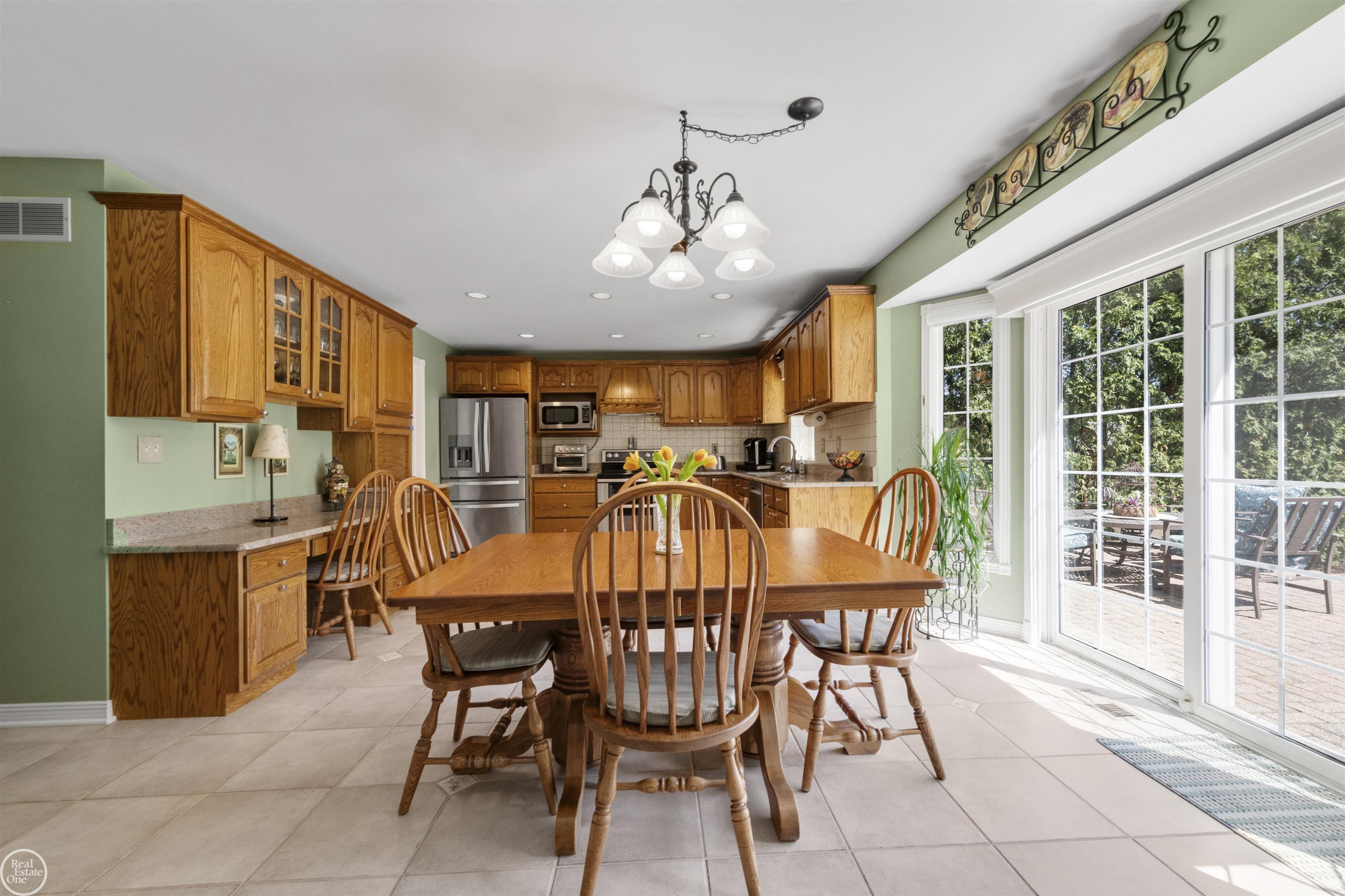 15790 Farmview Court, Fraser, MI, 48026