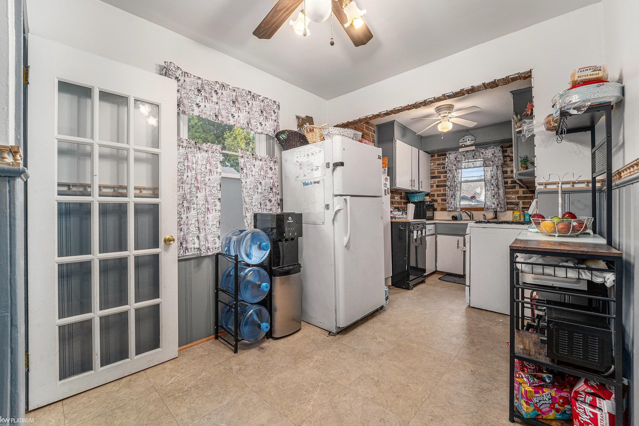 22076 Tuscany Avenue, Eastpointe, MI, 48021