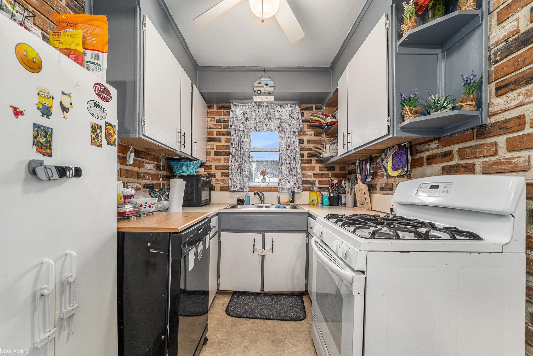 22076 Tuscany Avenue, Eastpointe, MI, 48021