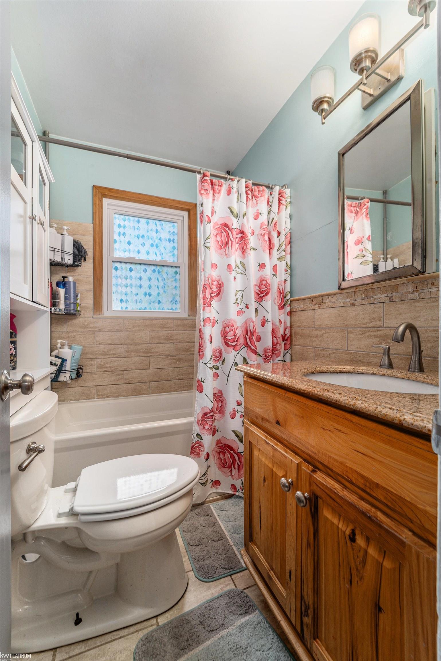 22076 Tuscany Avenue, Eastpointe, MI, 48021