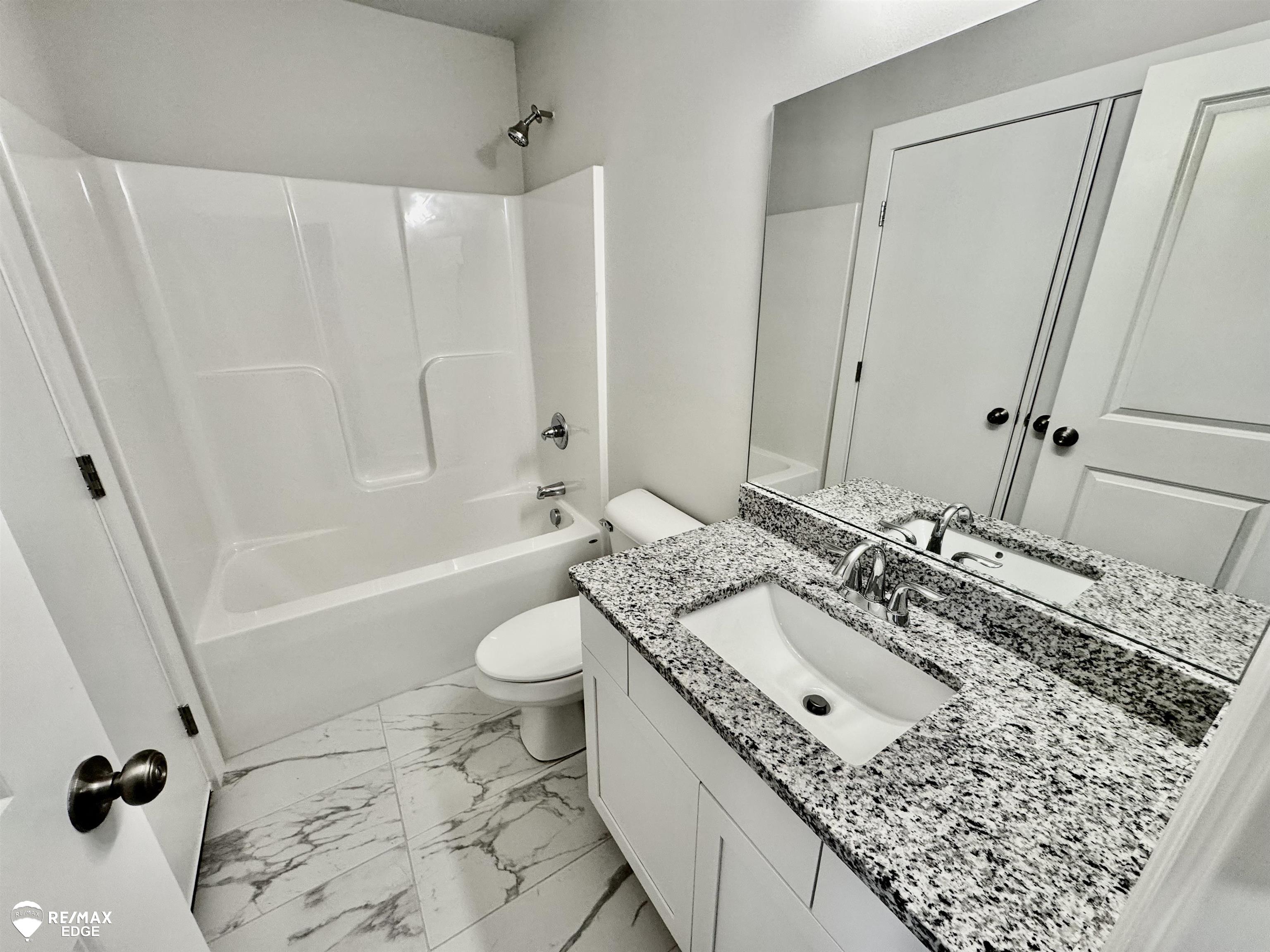 28011 Gregory Street, Grand Blanc, MI, 48439