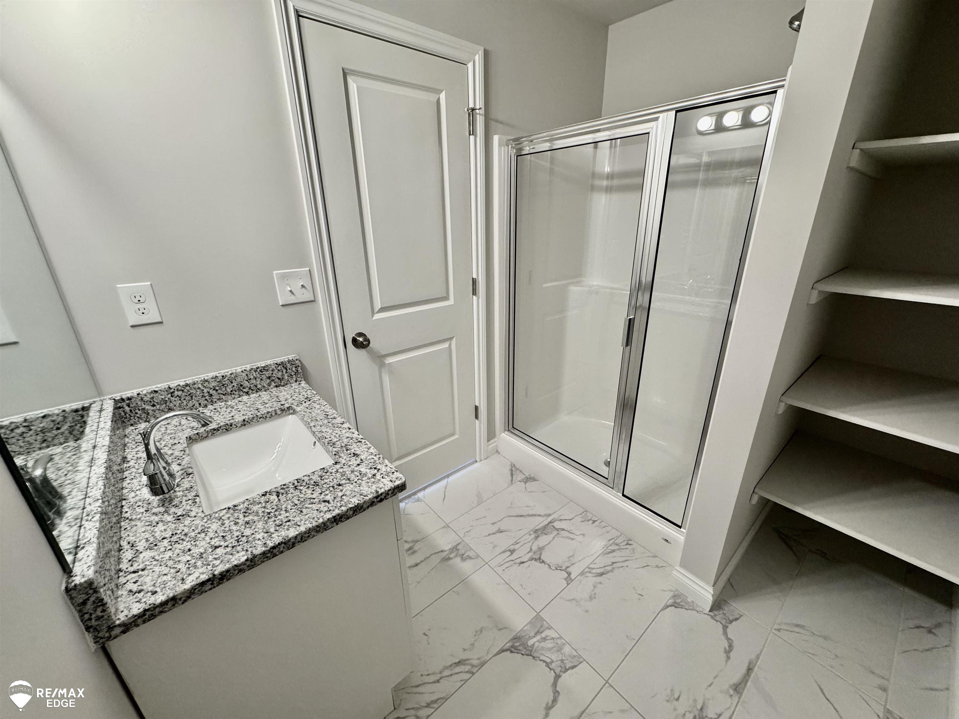 28011 Gregory Street, Grand Blanc, MI, 48439