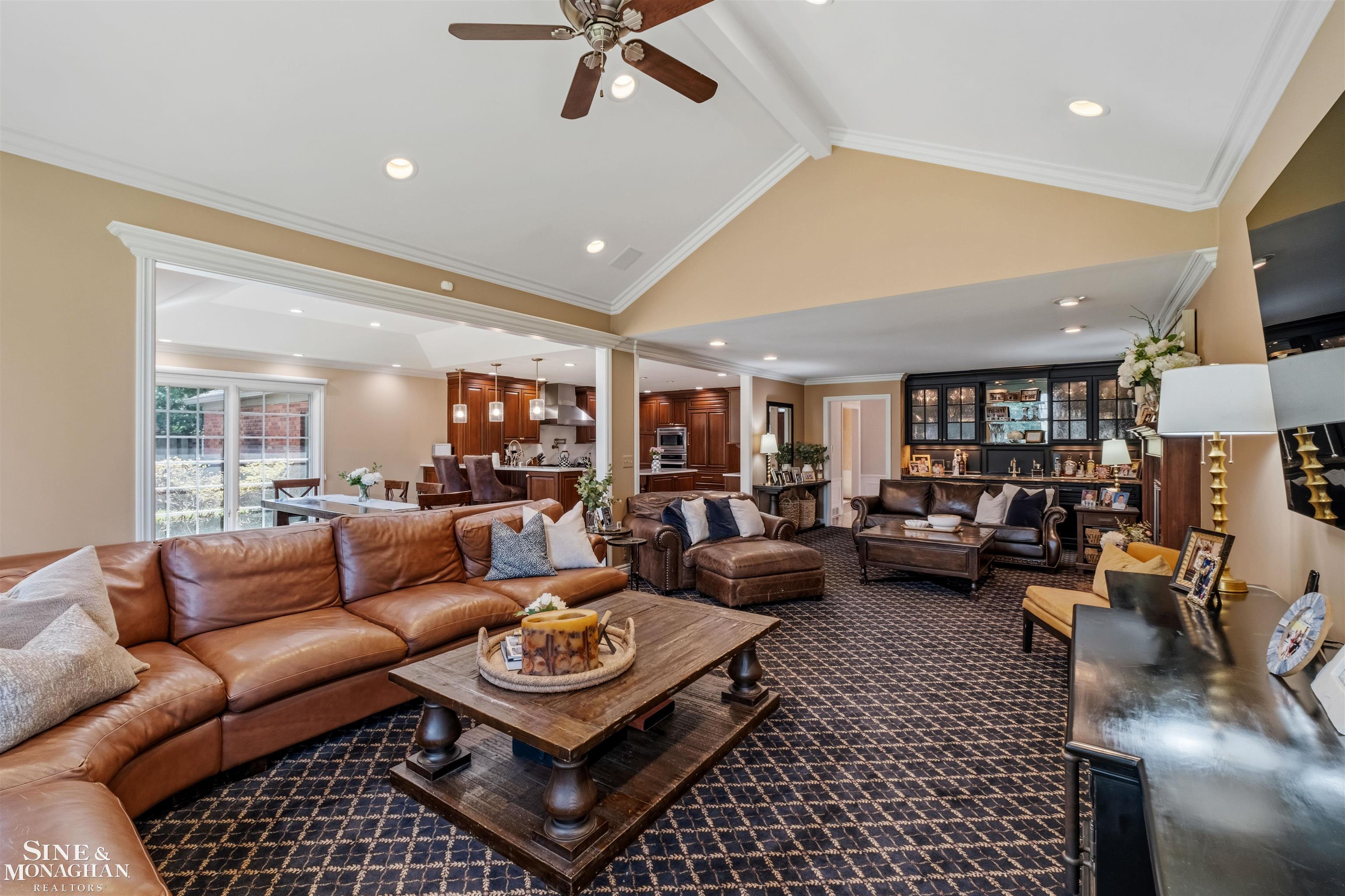 578 Heather Lane, Grosse Pointe Woods, MI, 48236