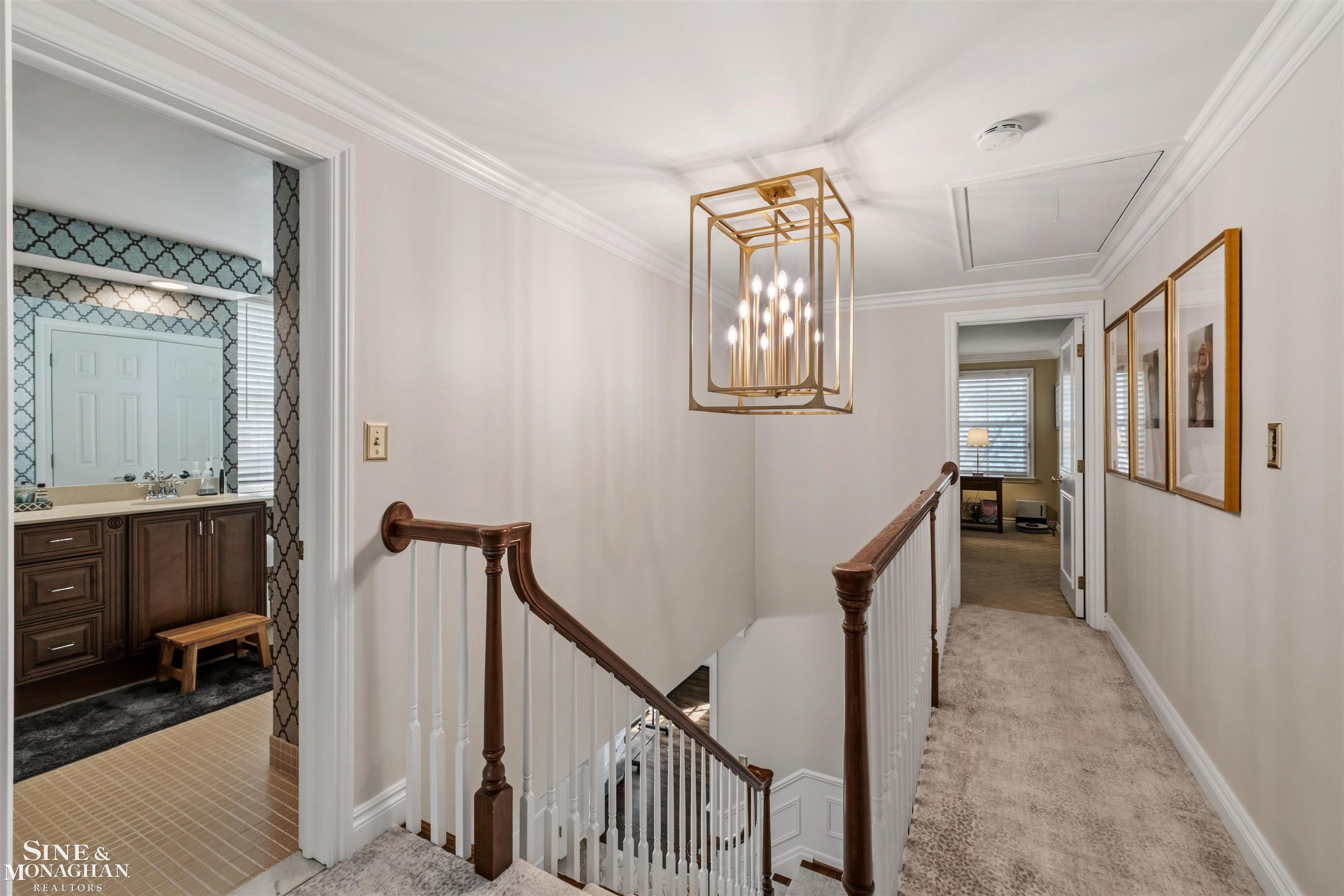 578 Heather Lane, Grosse Pointe Woods, MI, 48236