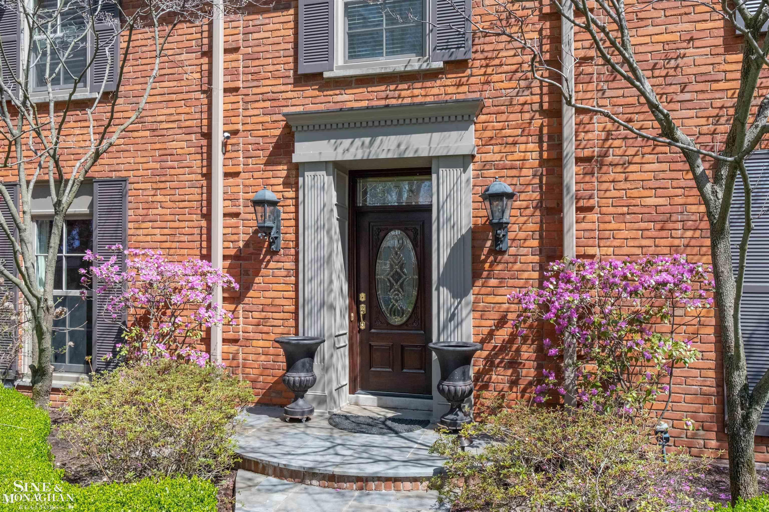 578 Heather Lane, Grosse Pointe Woods, MI, 48236