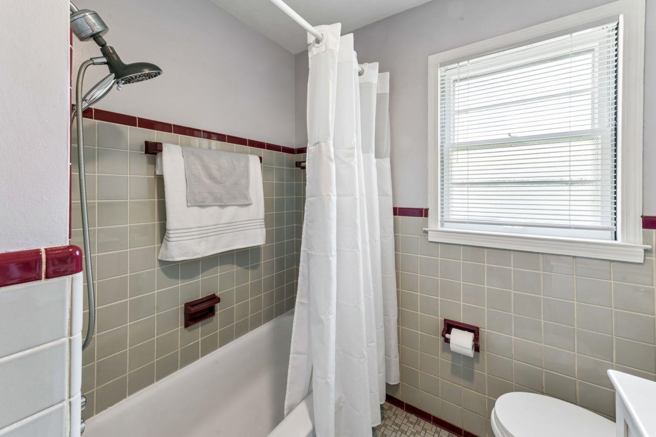 1802 Greenbrook Lane, Flint, MI, 48507