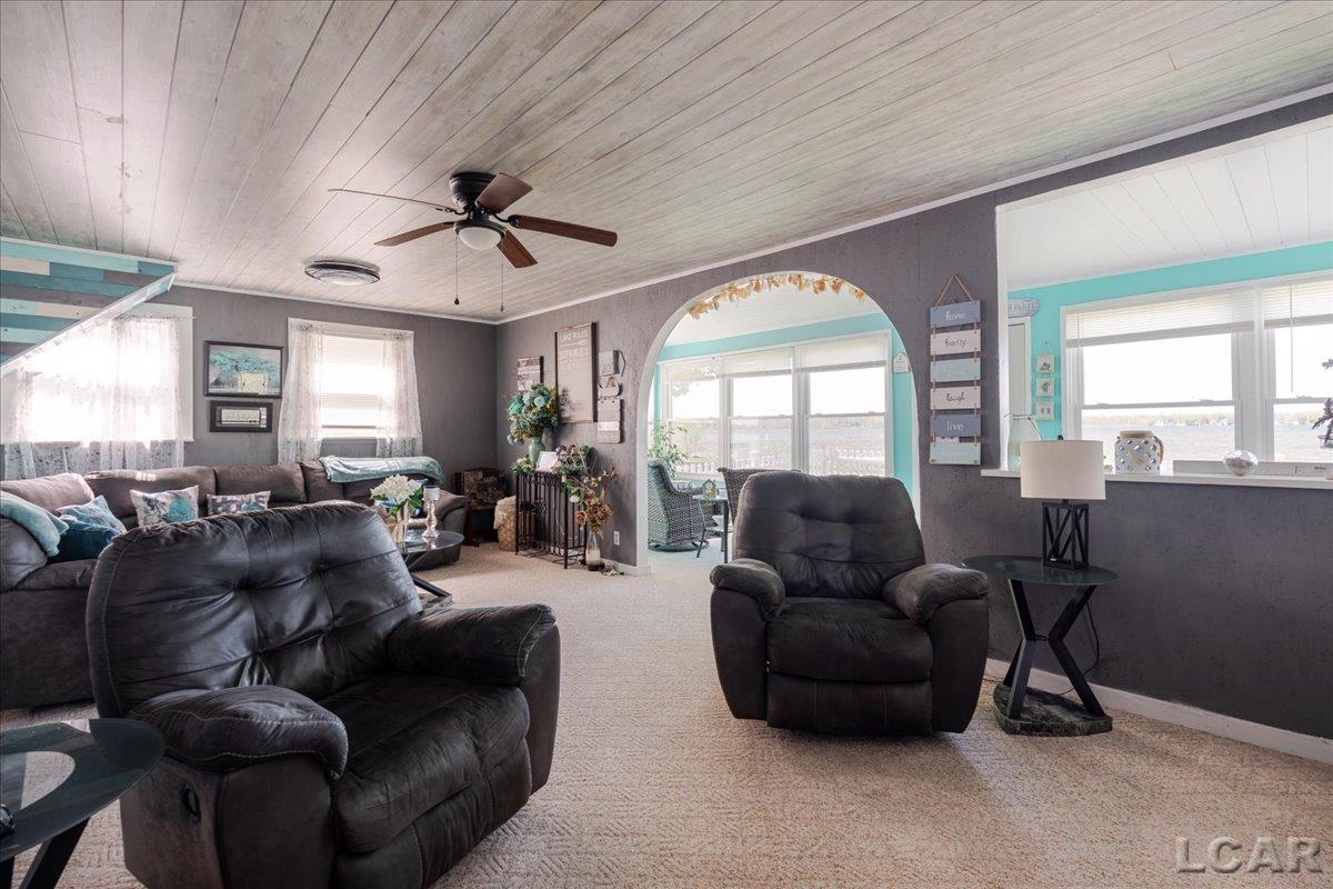 1398 Lakeshore Drive, Brooklyn, MI, 49230