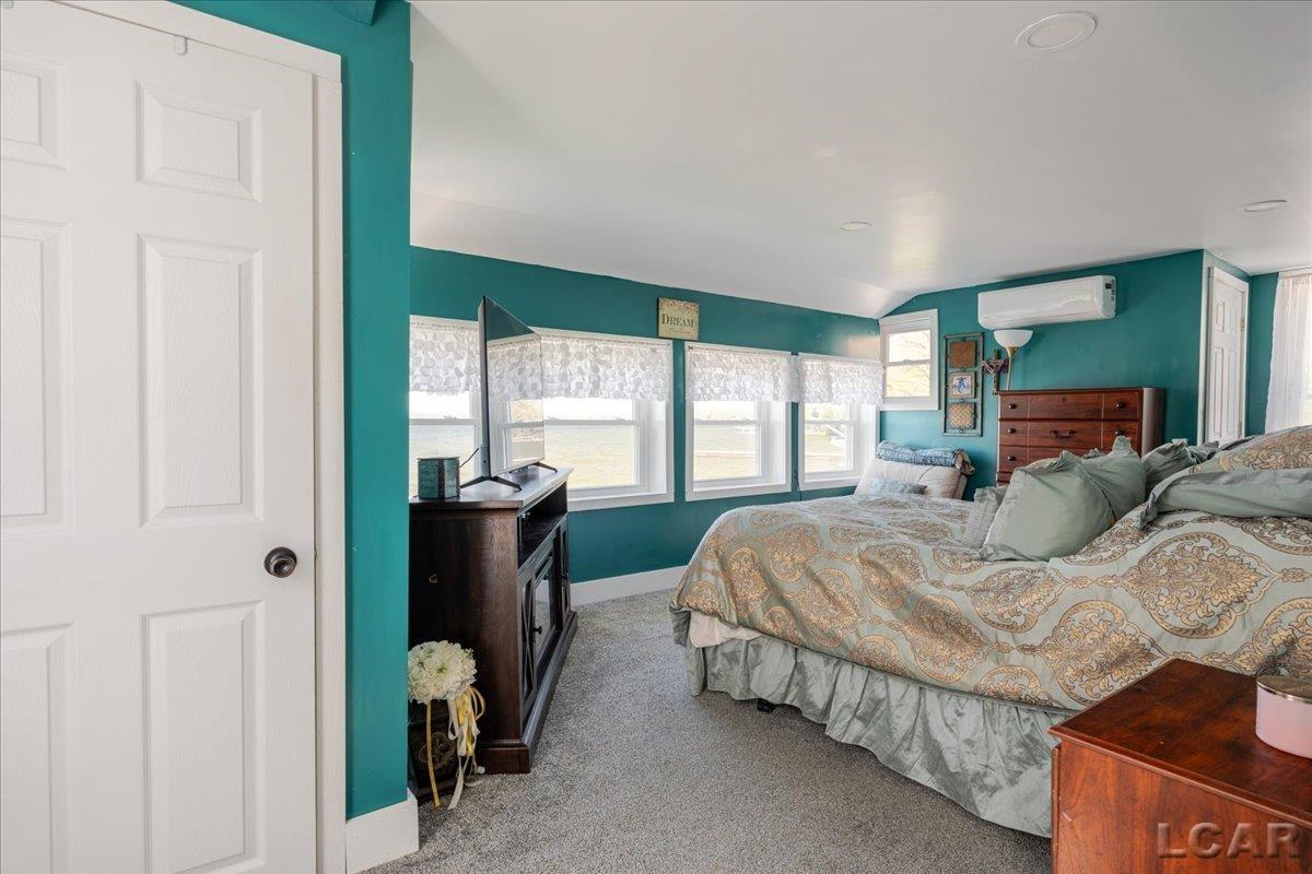 1398 Lakeshore Drive, Brooklyn, MI, 49230
