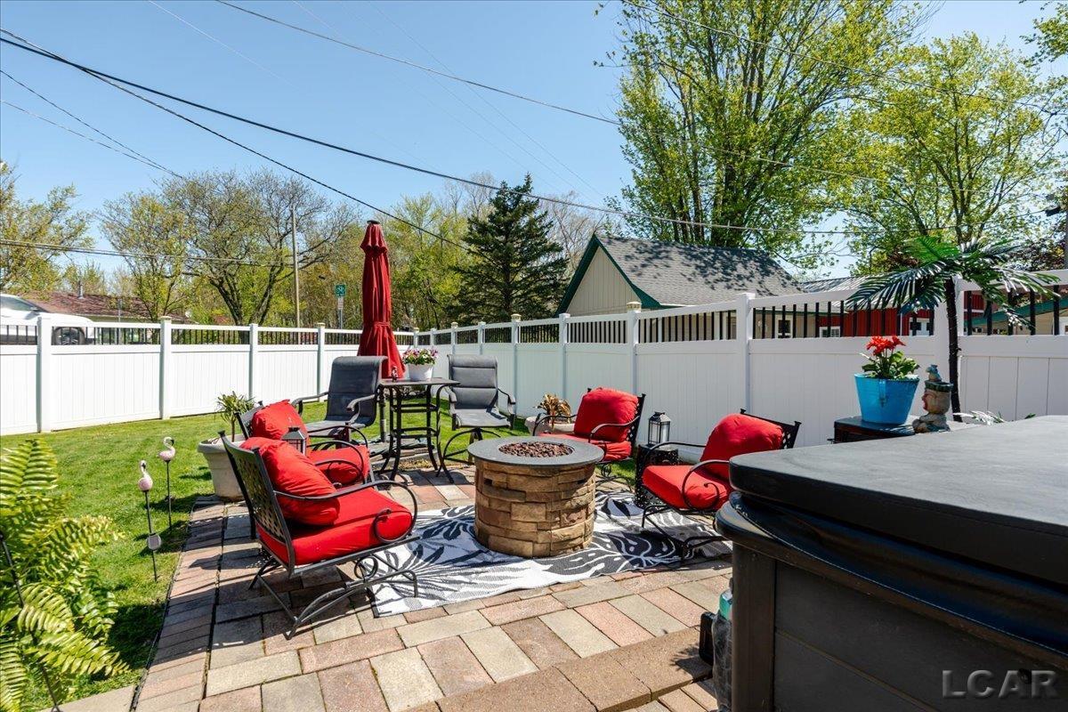 1398 Lakeshore Drive, Brooklyn, MI, 49230