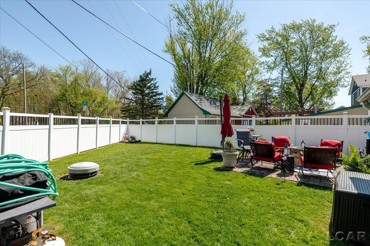 1398 Lakeshore Drive, Brooklyn, MI, 49230
