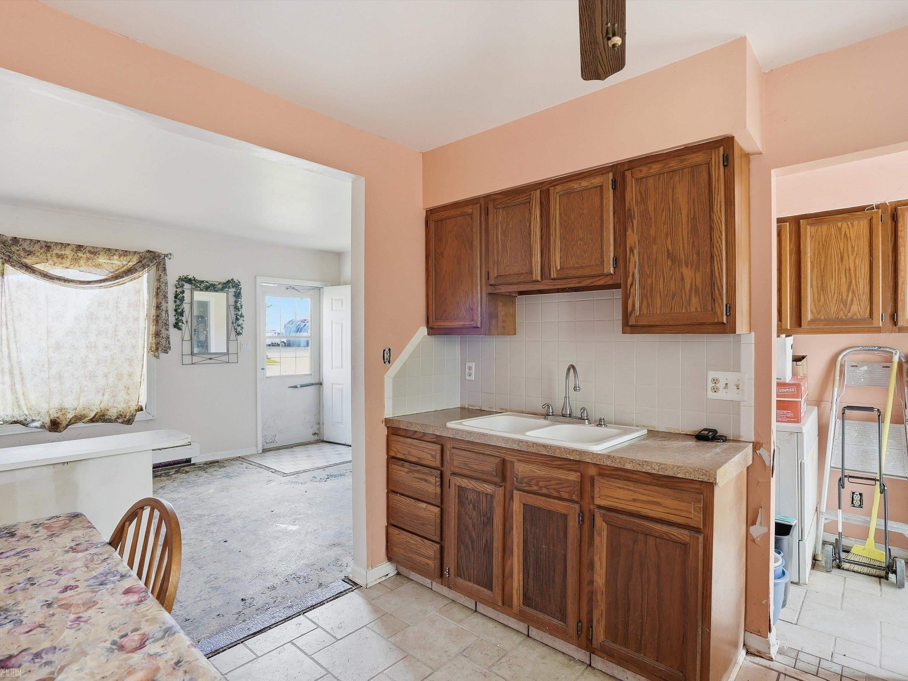 2717 Normandy Road, Royal Oak, MI, 48073
