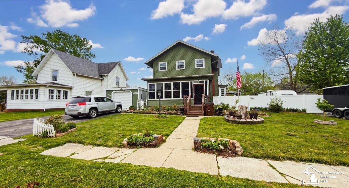 230 E Center Street, Petersburg, MI, 49270