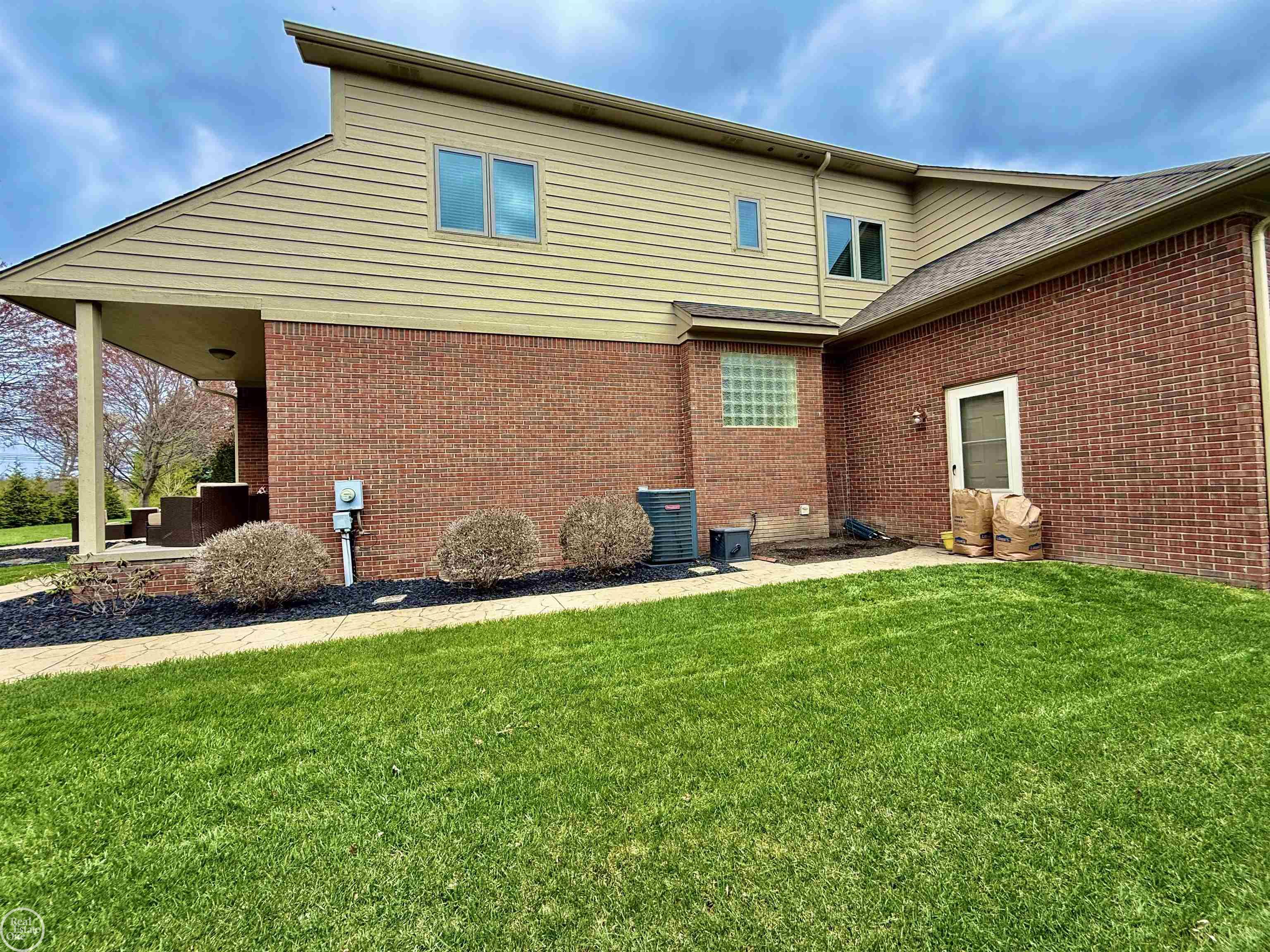 54959 Danielle Street, New Baltimore, MI, 48047