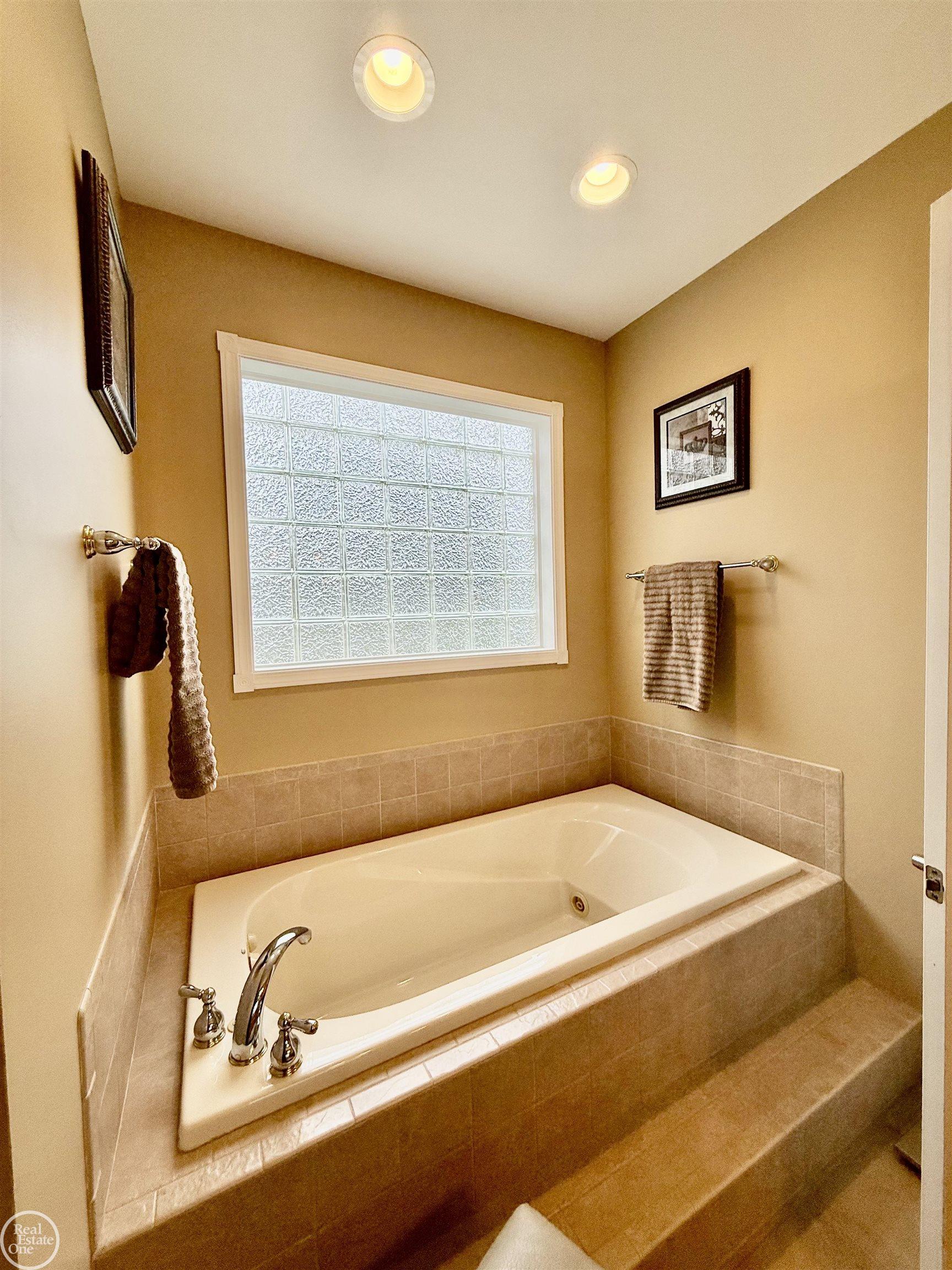 54959 Danielle Street, New Baltimore, MI, 48047