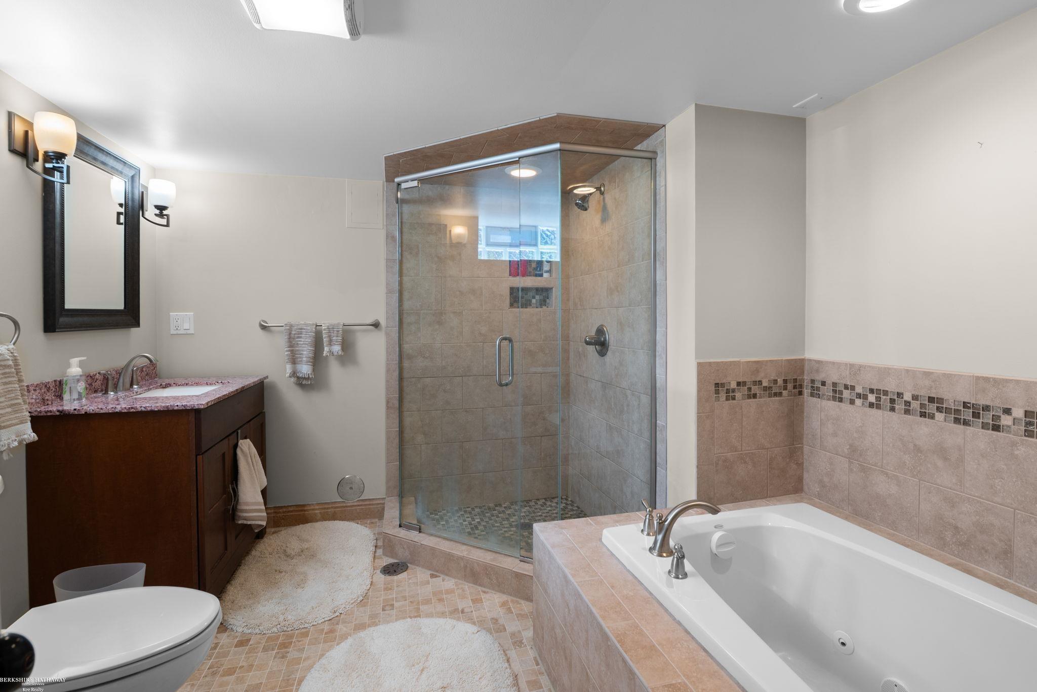 832 Loraine Street, Grosse Pointe, MI, 48230