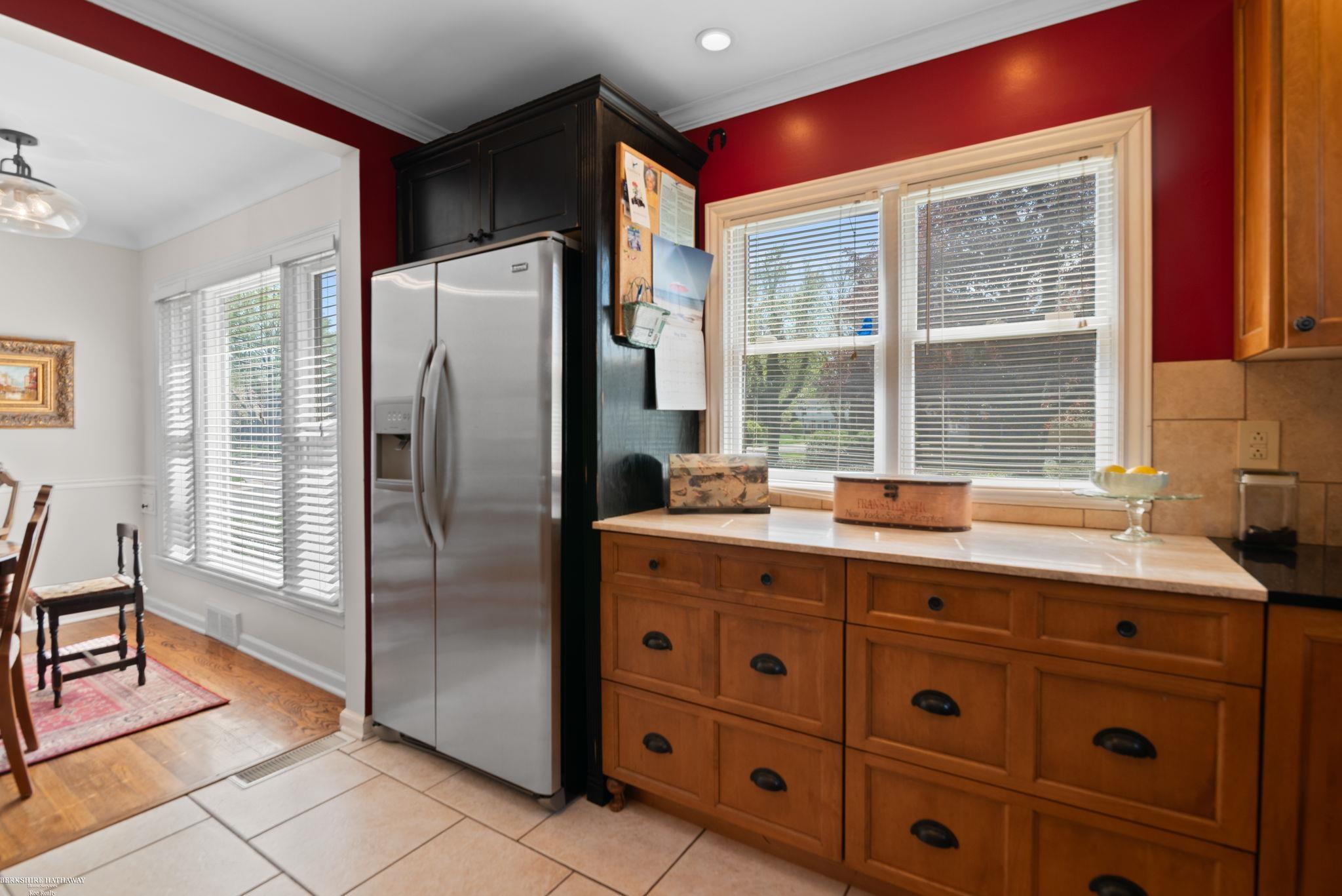 832 Loraine Street, Grosse Pointe, MI, 48230