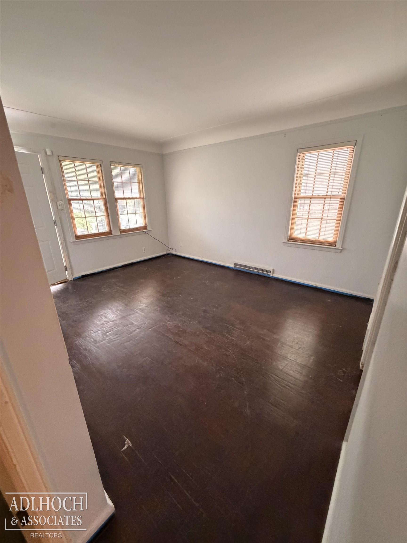 5309 University