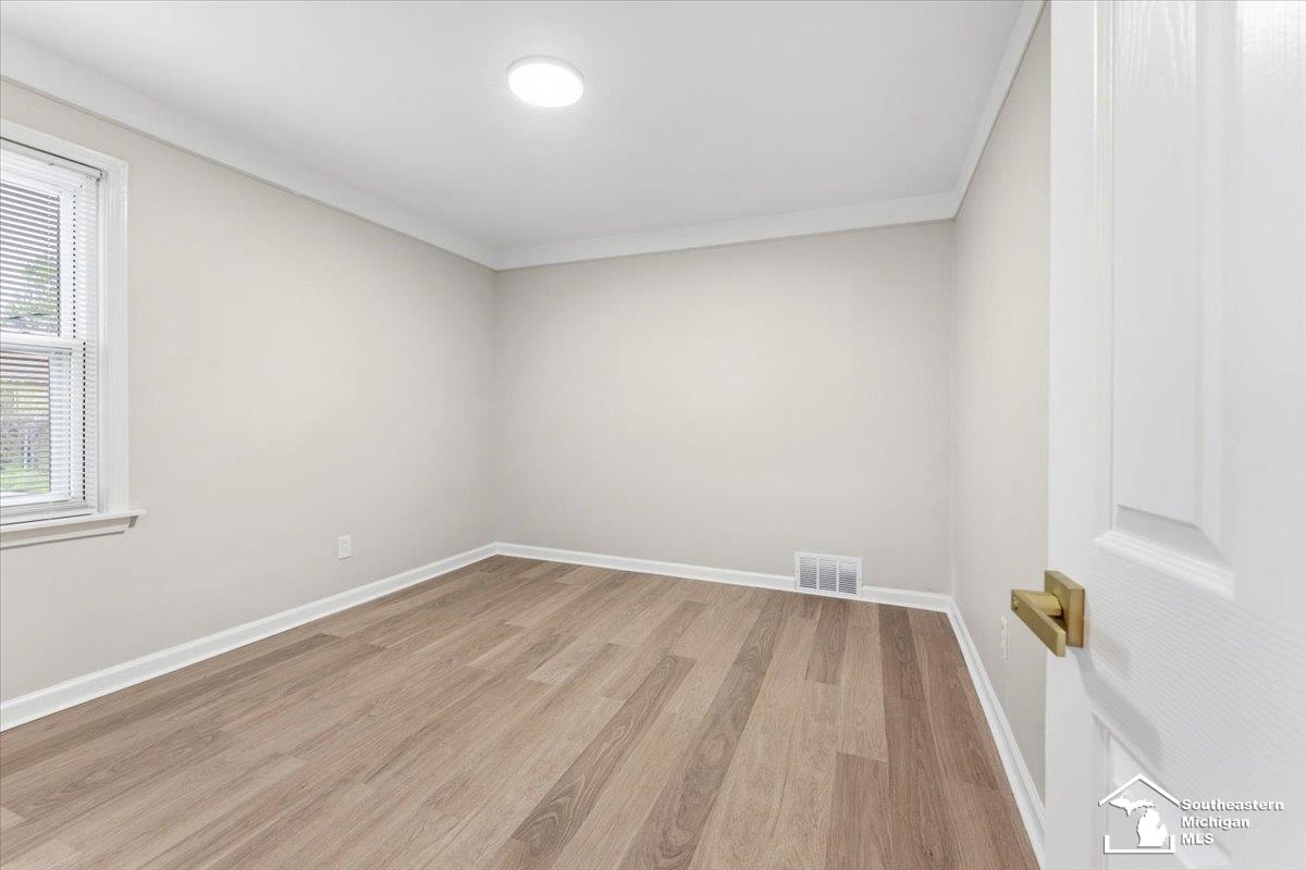 6810 Robinson Street, Allen Park, MI, 48101