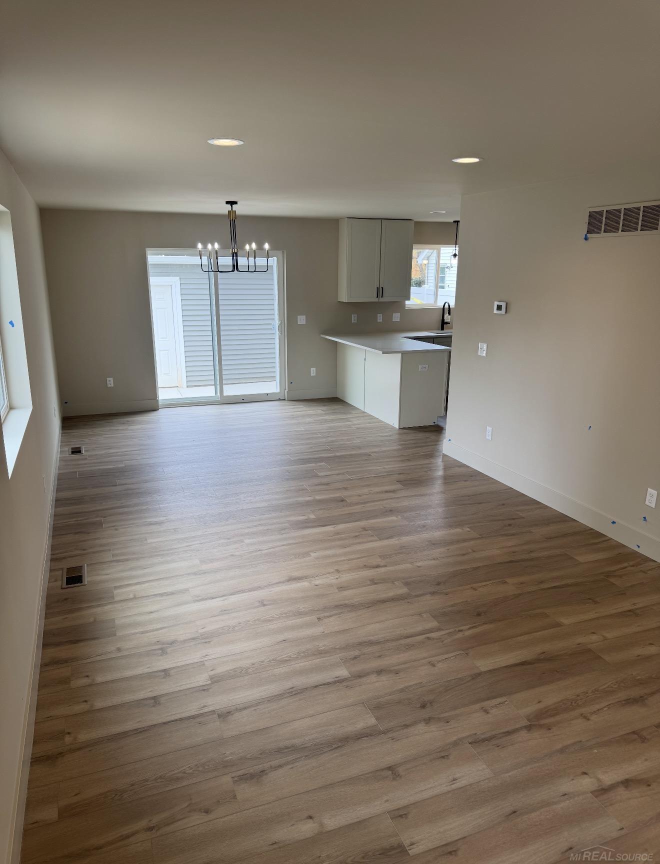 27305 Groveland Street, Madison Heights, MI, 48071