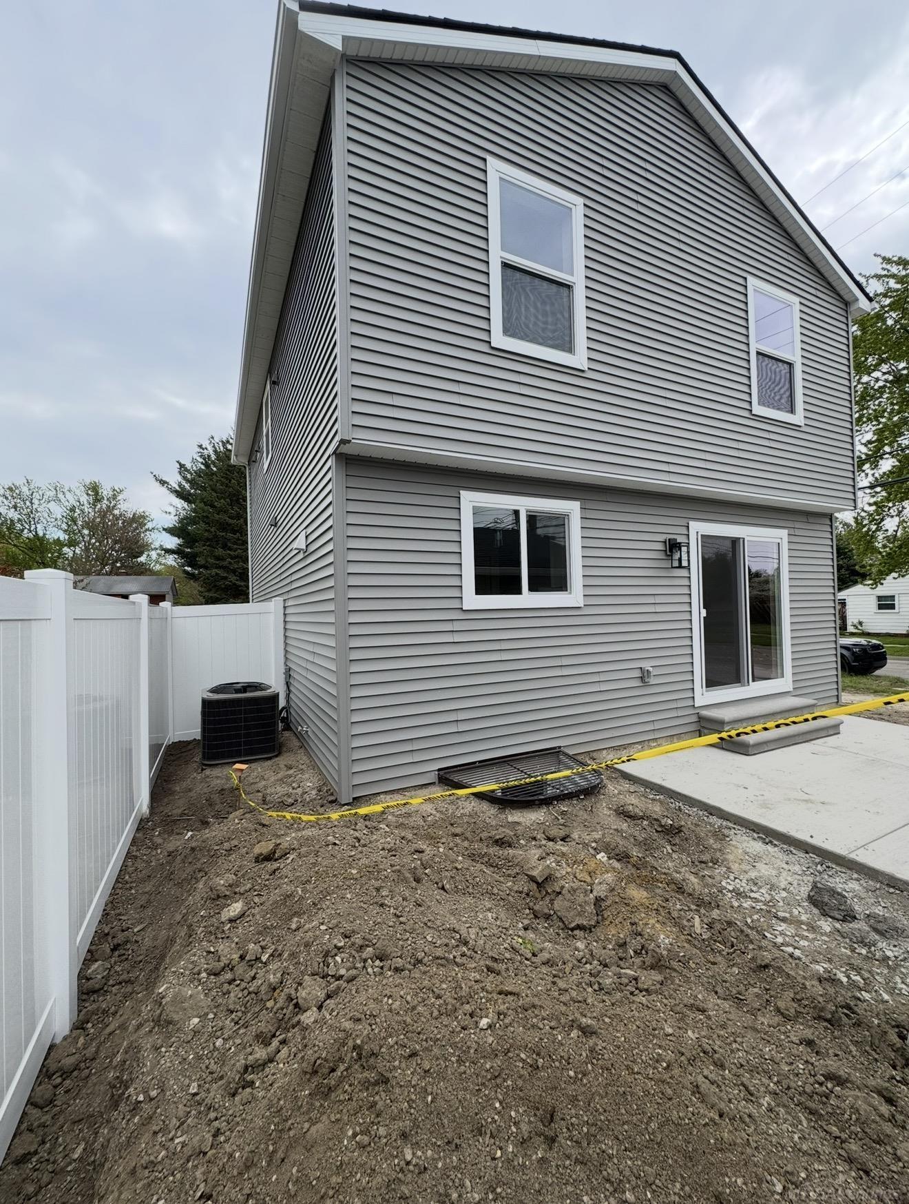 27305 Groveland Street, Madison Heights, MI, 48071