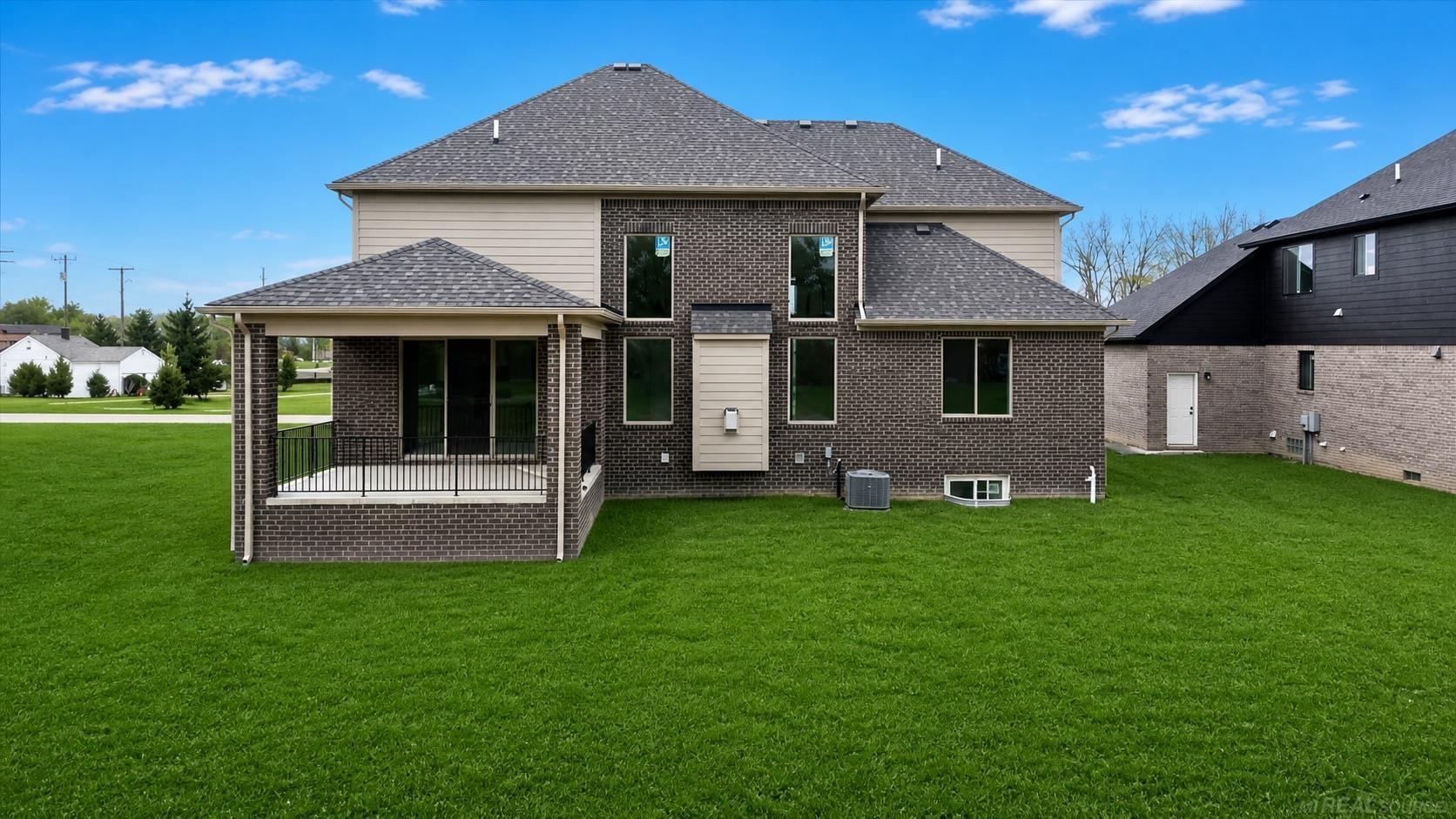 18764 Via Firenze Drive, Macomb, MI, 48044