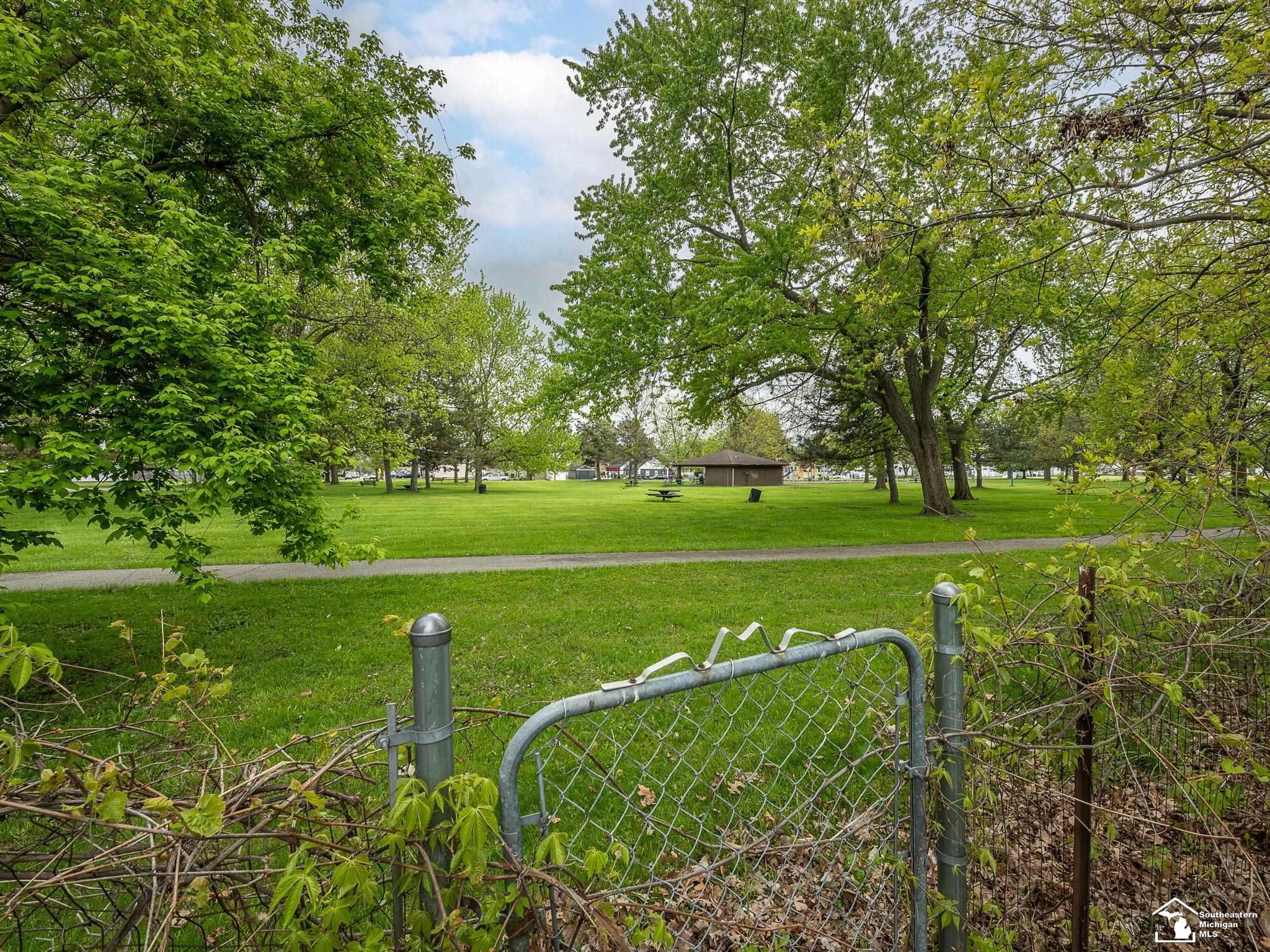 18800 Wall Street, Melvindale, MI, 48122