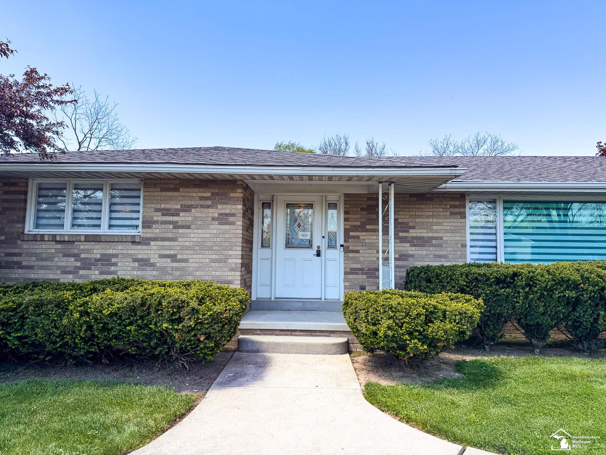 14929 Nobil Drive, Monroe, MI, 48161