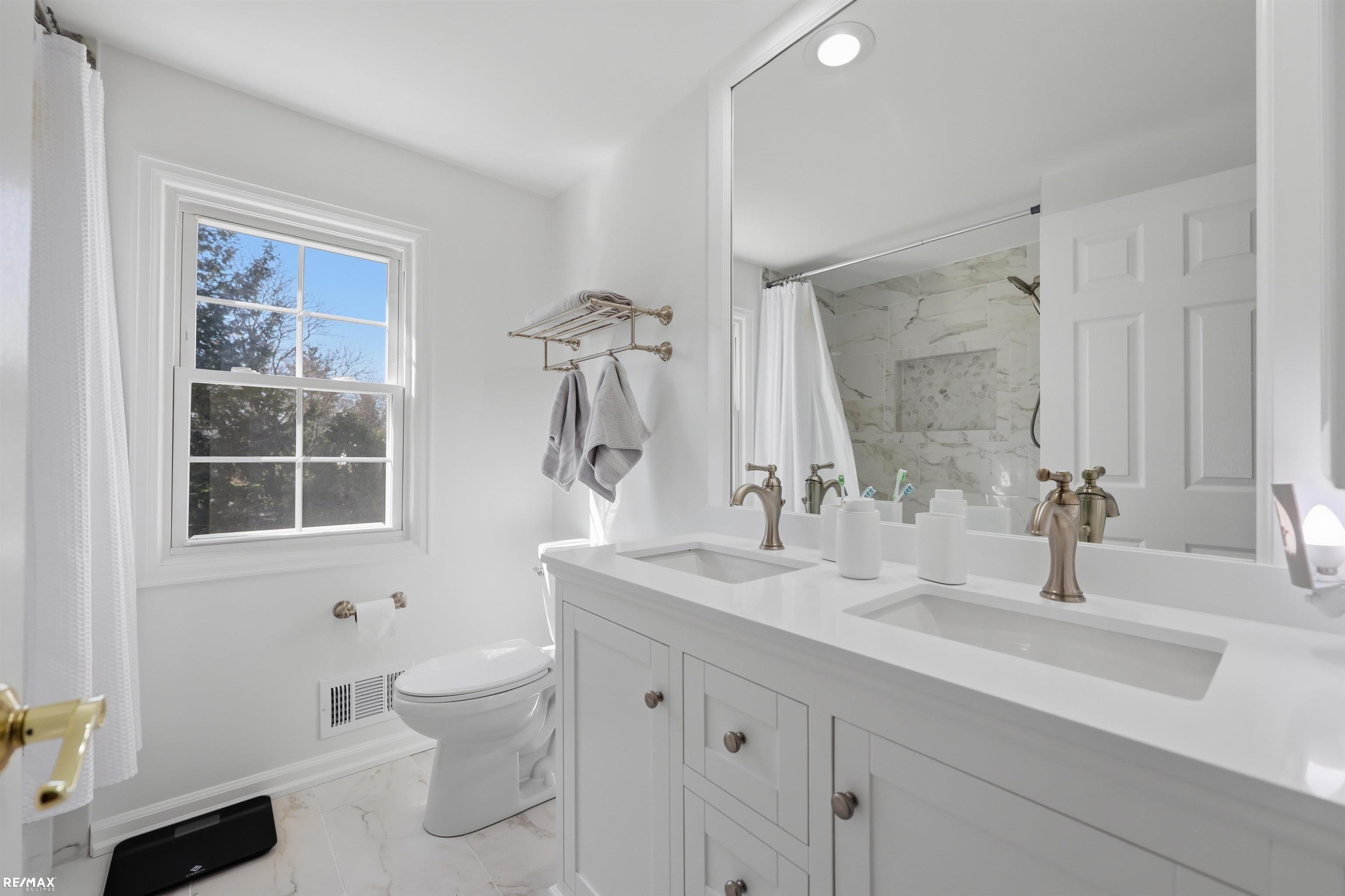 938 Candlestick Court, Bloomfield Twp, MI, 48304