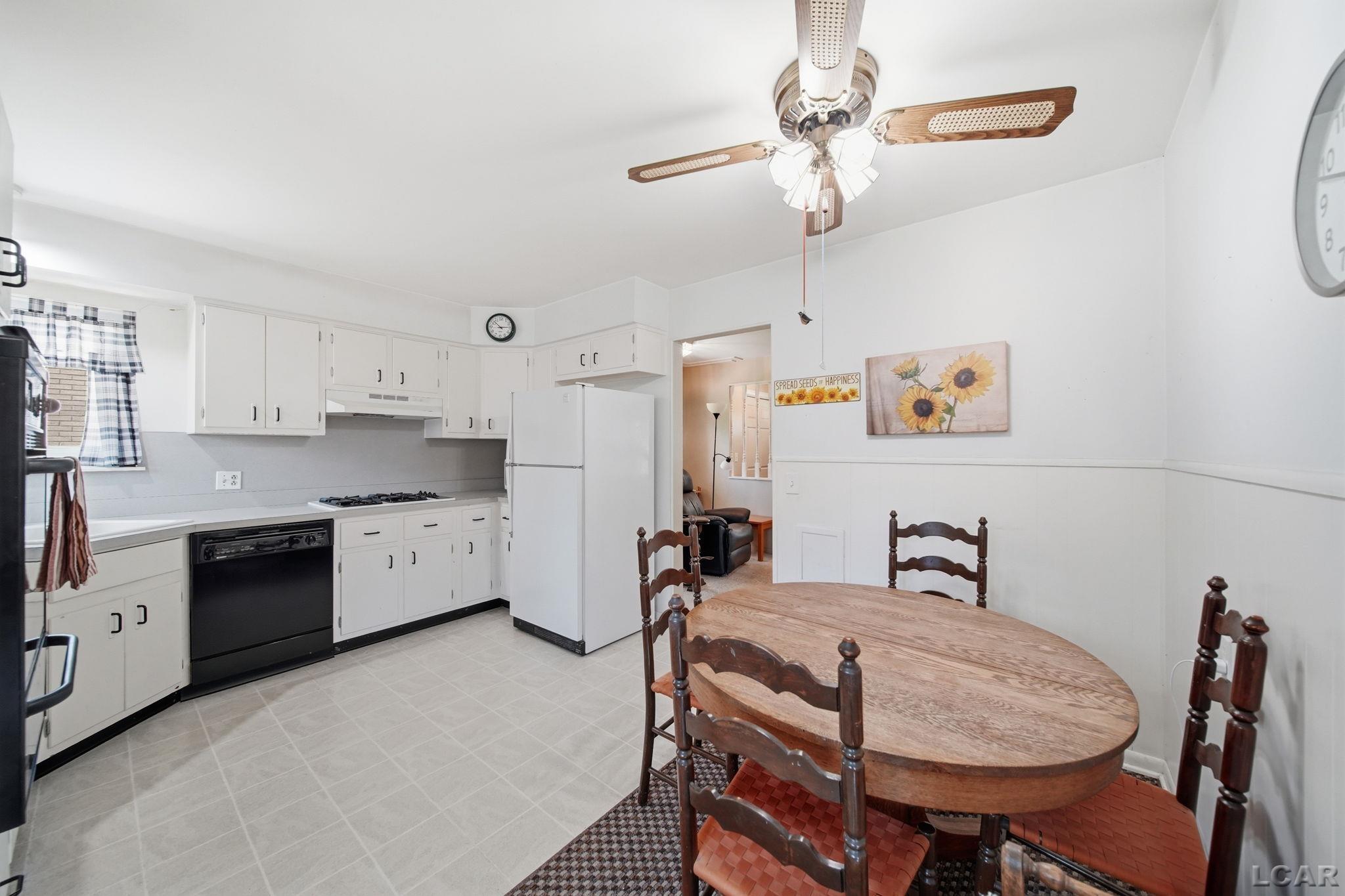 328 Hillcrest Drive, Saline, MI, 48176