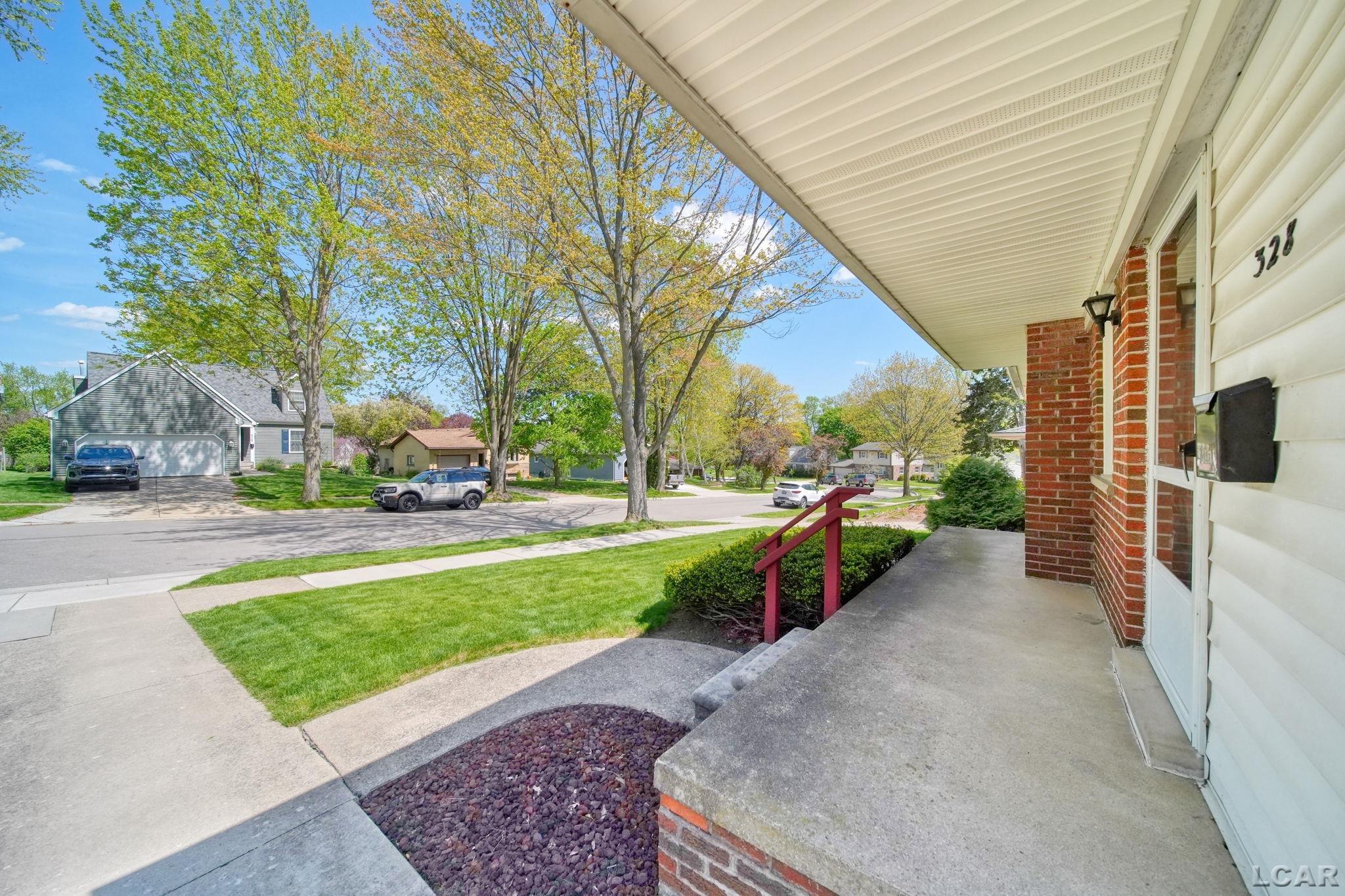 328 Hillcrest Drive, Saline, MI, 48176