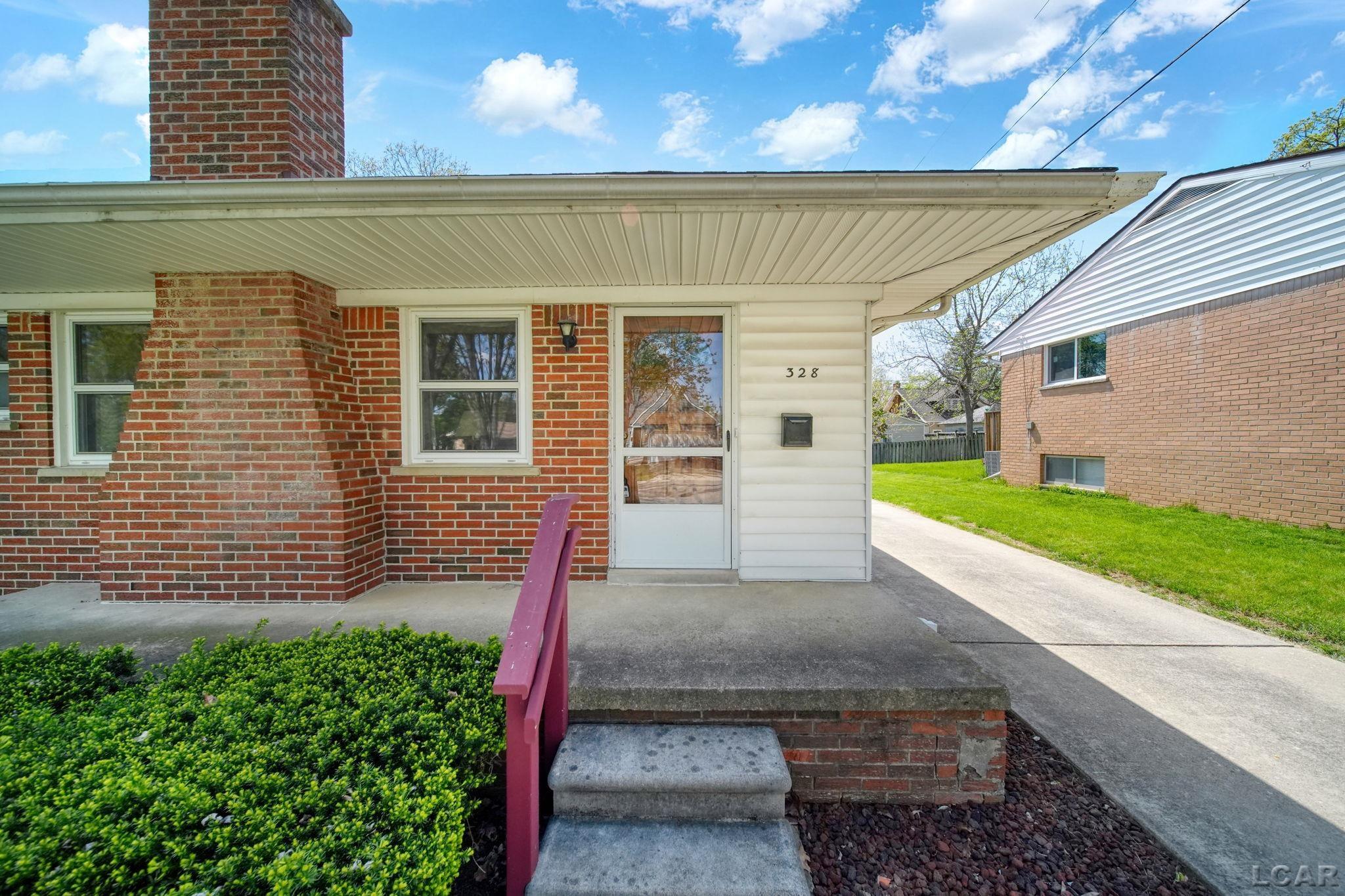 328 Hillcrest Drive, Saline, MI, 48176