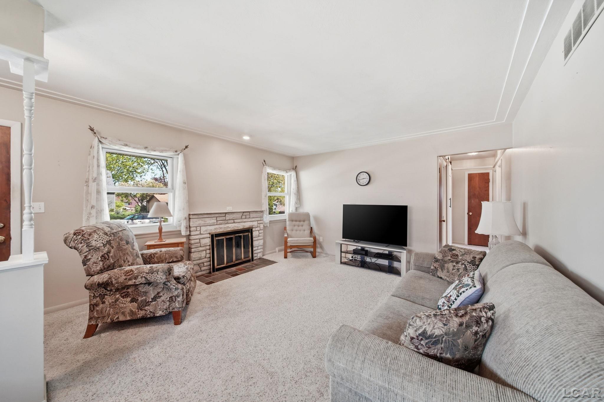 328 Hillcrest Drive, Saline, MI, 48176