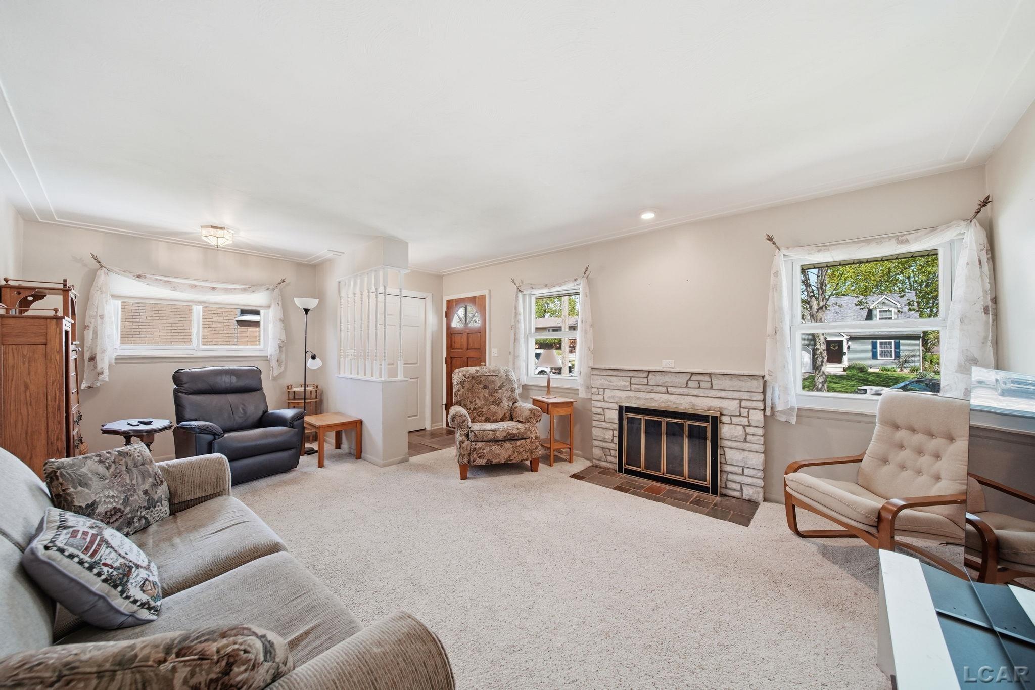 328 Hillcrest Drive, Saline, MI, 48176