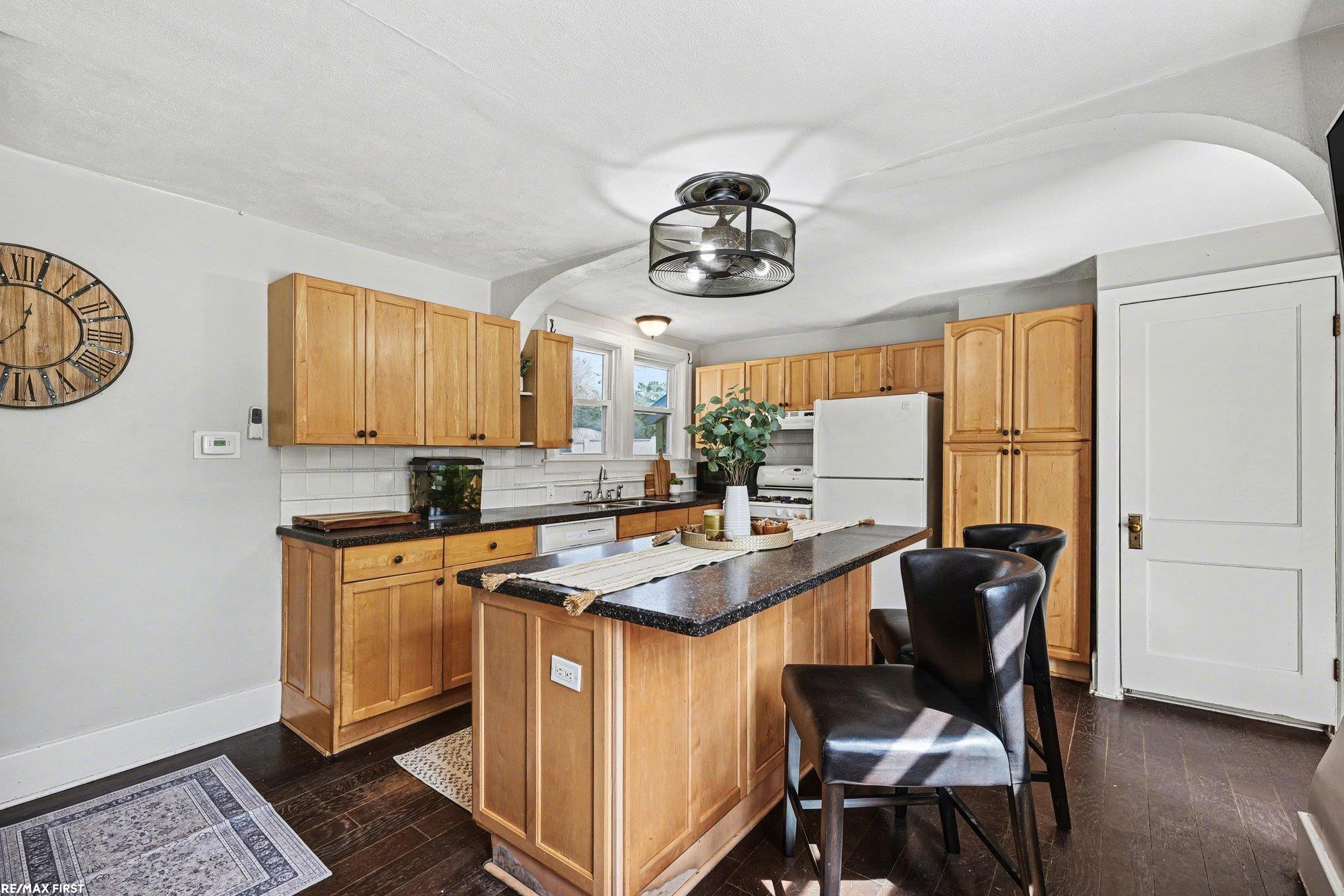37810 Lanse Creuse Street, Harrison Twp, MI, 48045