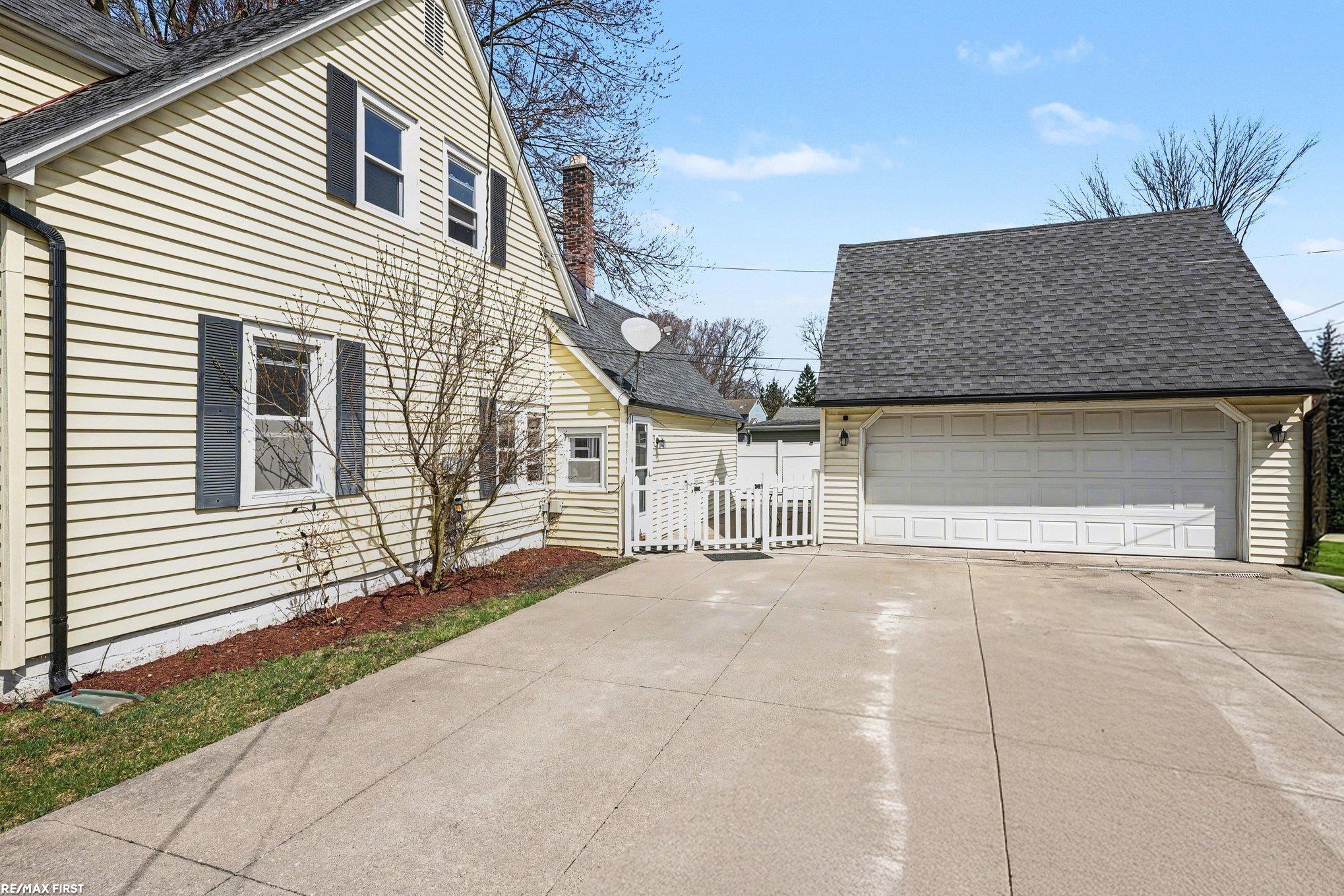 37810 Lanse Creuse Street, Harrison Twp, MI, 48045