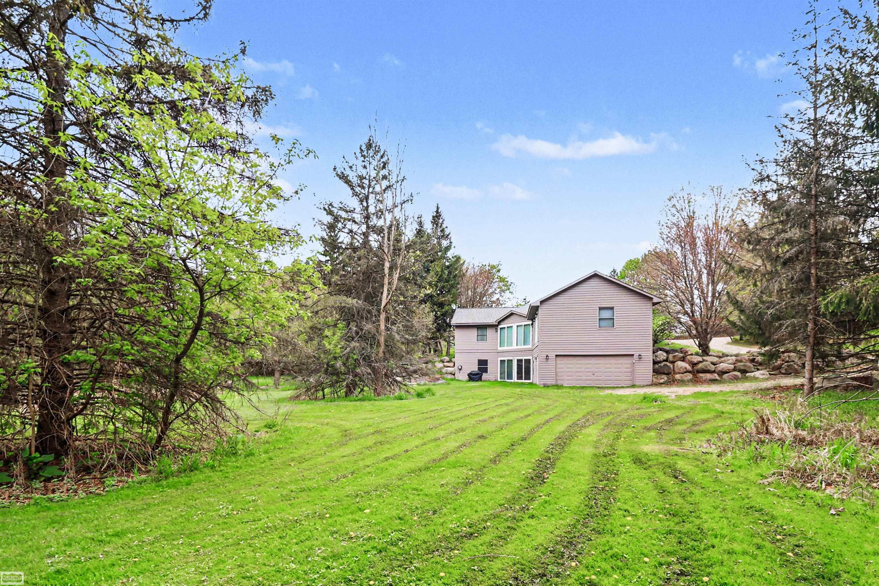 8978 Hidden Lake Drive, Howell, MI, 48855