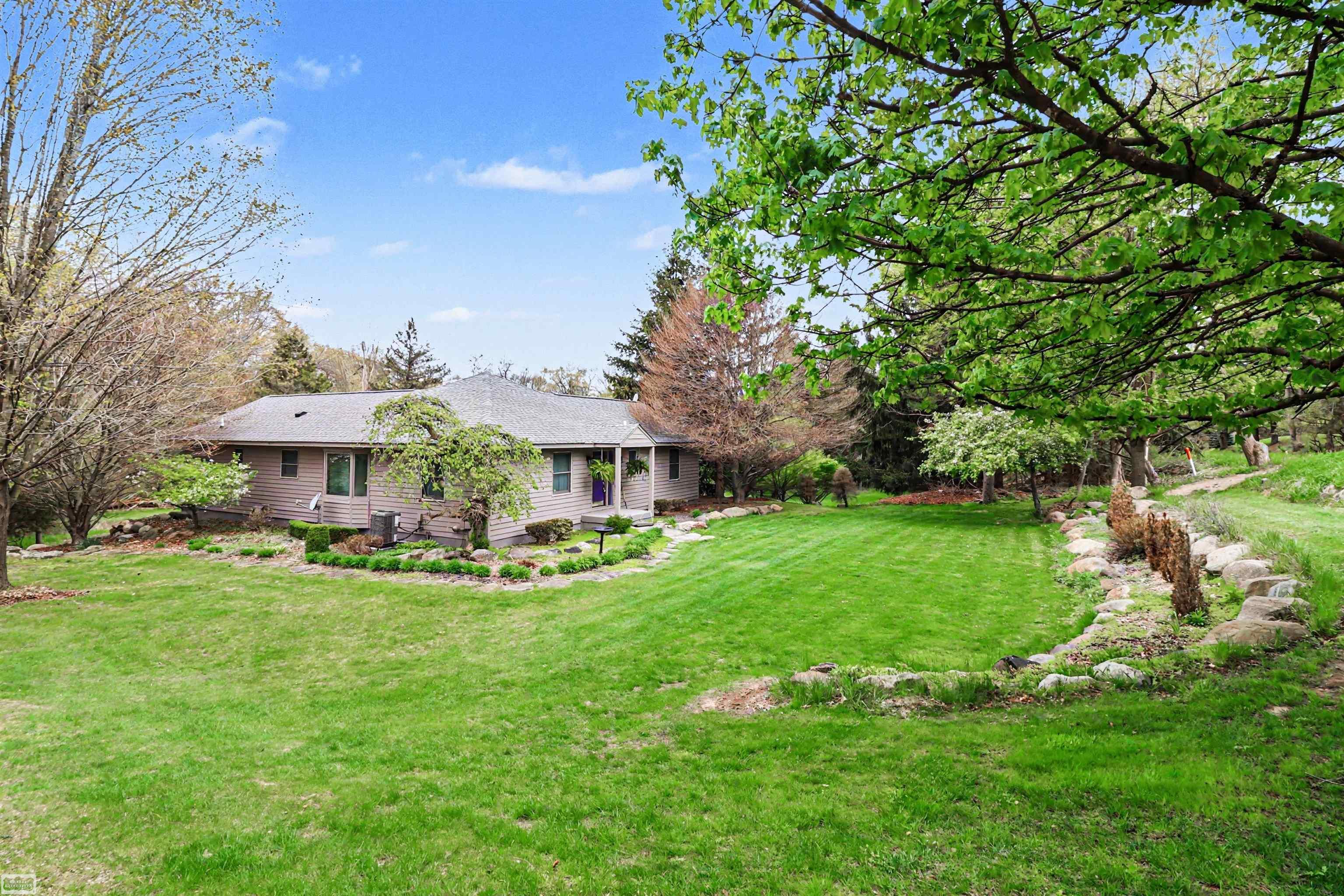 8978 Hidden Lake Drive, Howell, MI, 48855