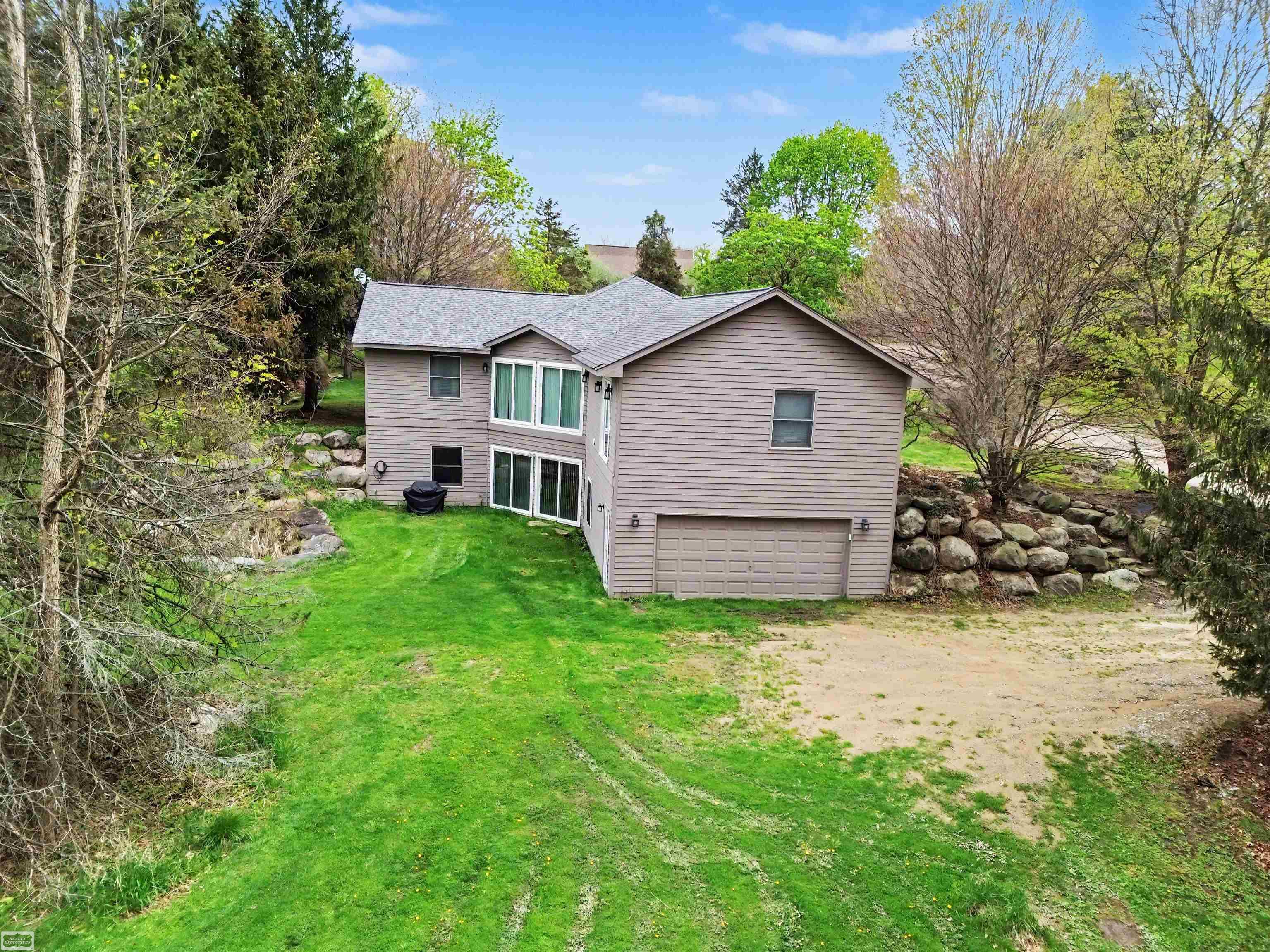 8978 Hidden Lake Drive, Howell, MI, 48855