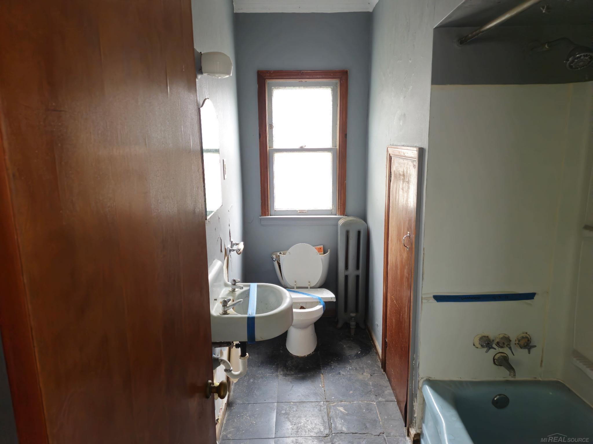 2680 Carpenter Street, Hamtramck, MI, 48212
