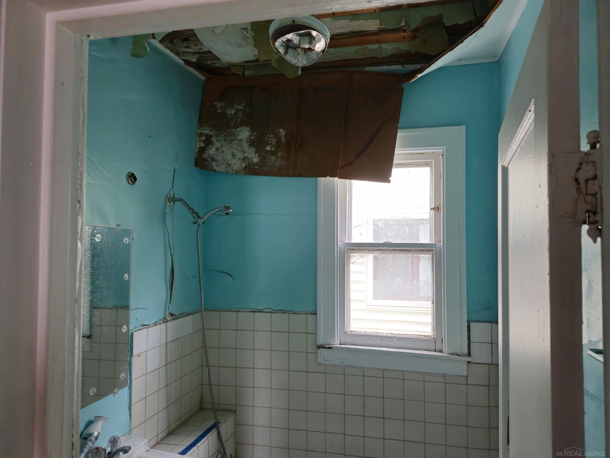 2680 Carpenter Street, Hamtramck, MI, 48212