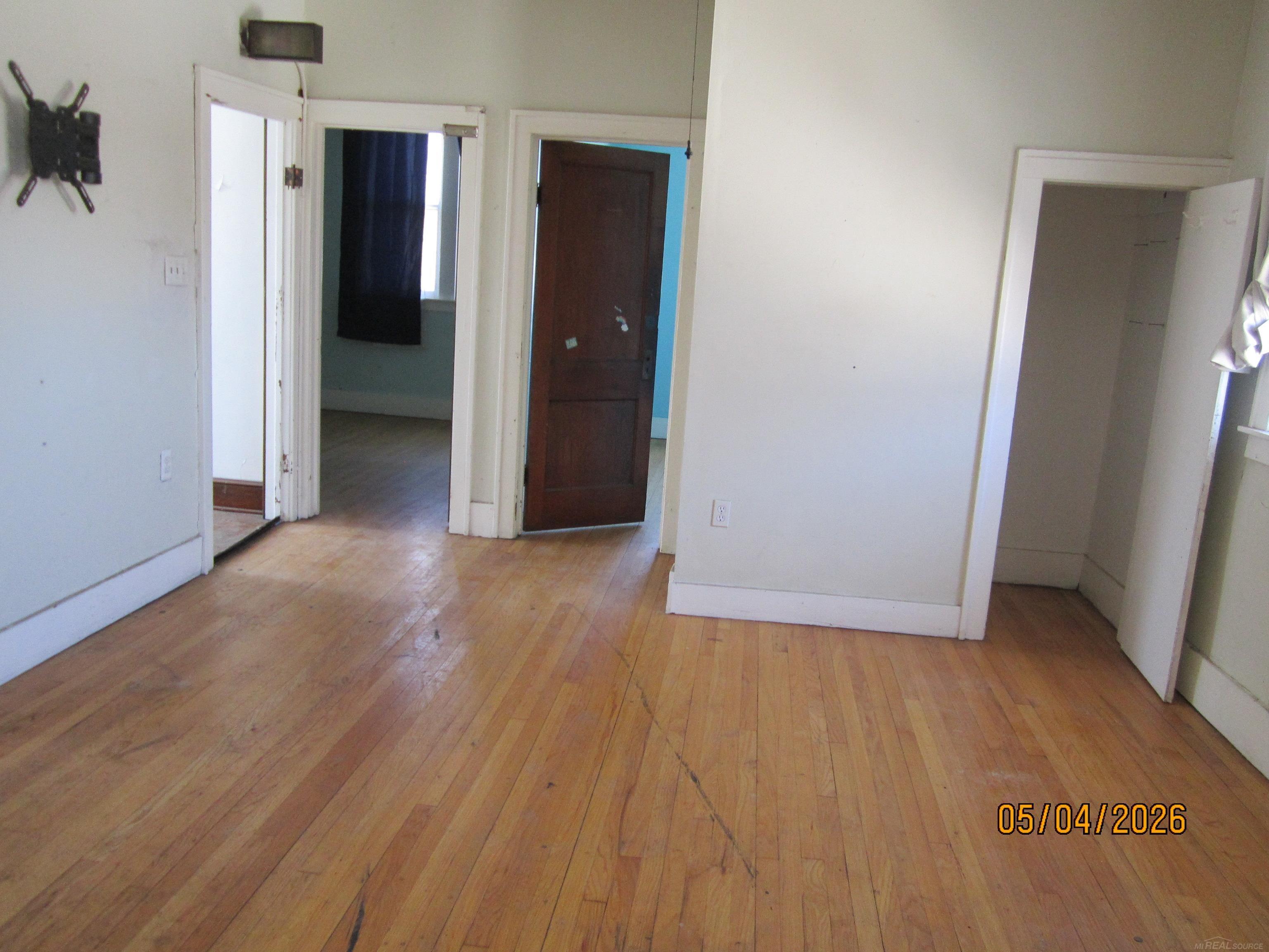 2680 Carpenter Street, Hamtramck, MI, 48212