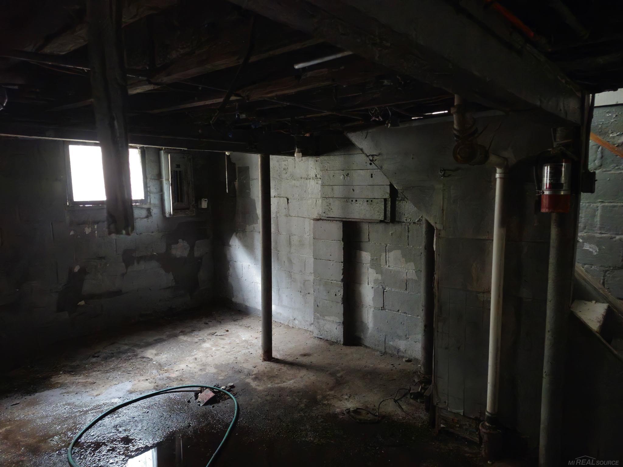 2680 Carpenter Street, Hamtramck, MI, 48212