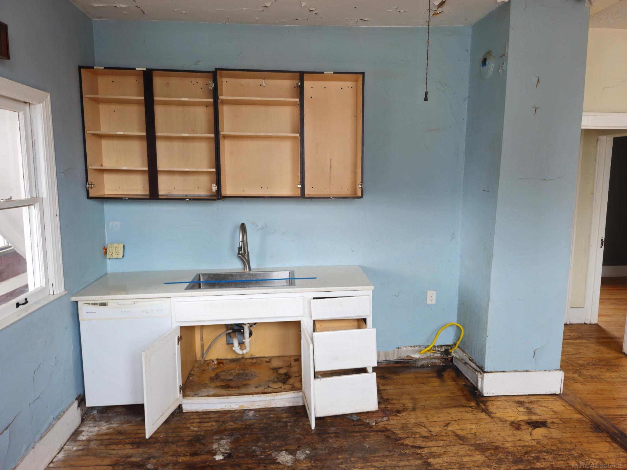 2680 Carpenter Street, Hamtramck, MI, 48212