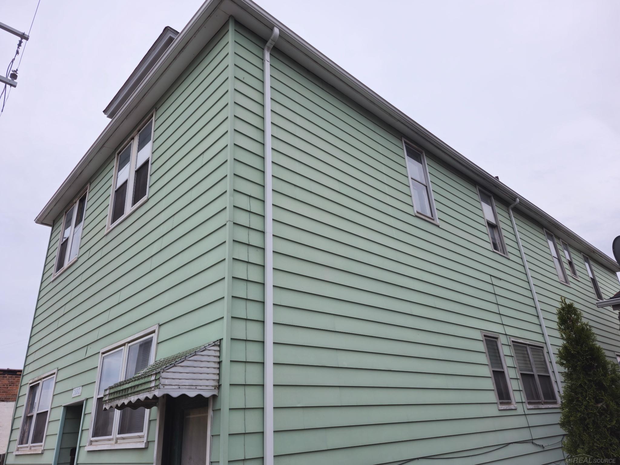 2680 Carpenter Street, Hamtramck, MI, 48212