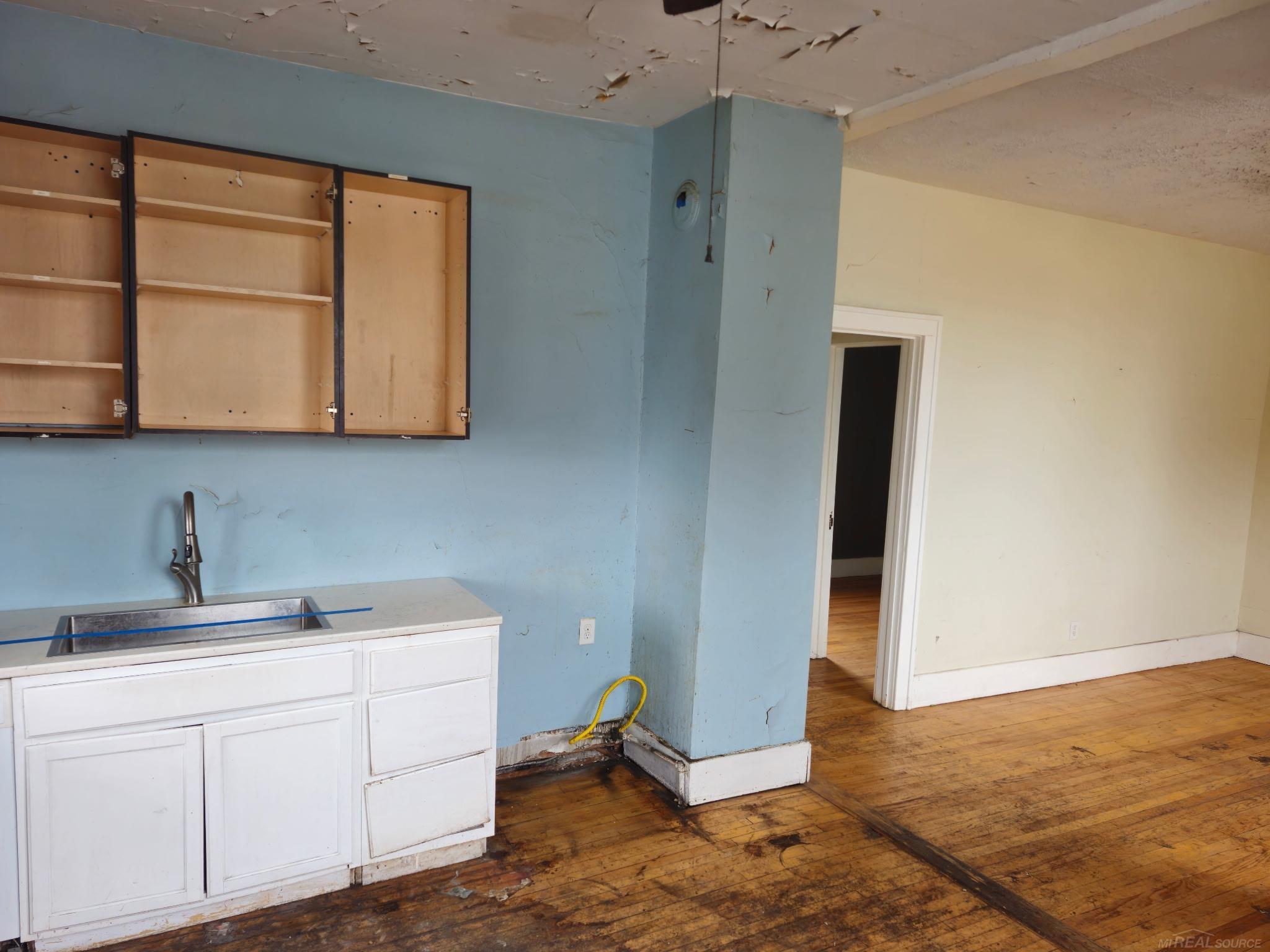 2680 Carpenter Street, Hamtramck, MI, 48212