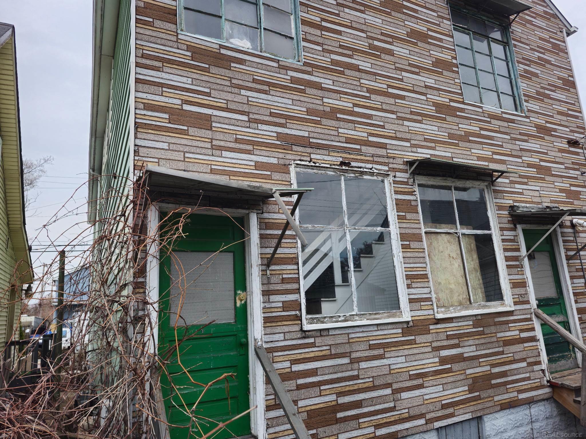 2680 Carpenter Street, Hamtramck, MI, 48212