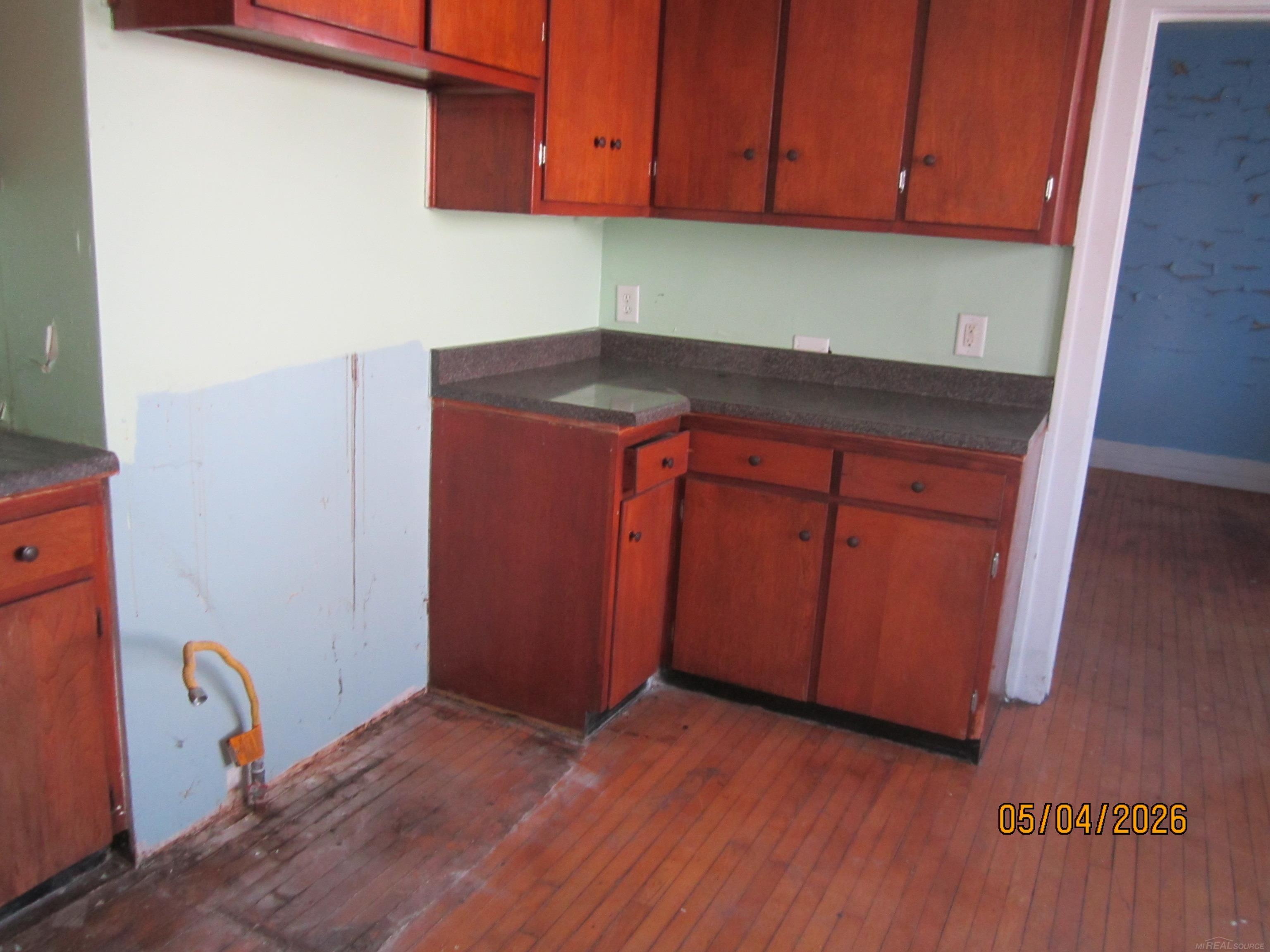 2680 Carpenter Street, Hamtramck, MI, 48212